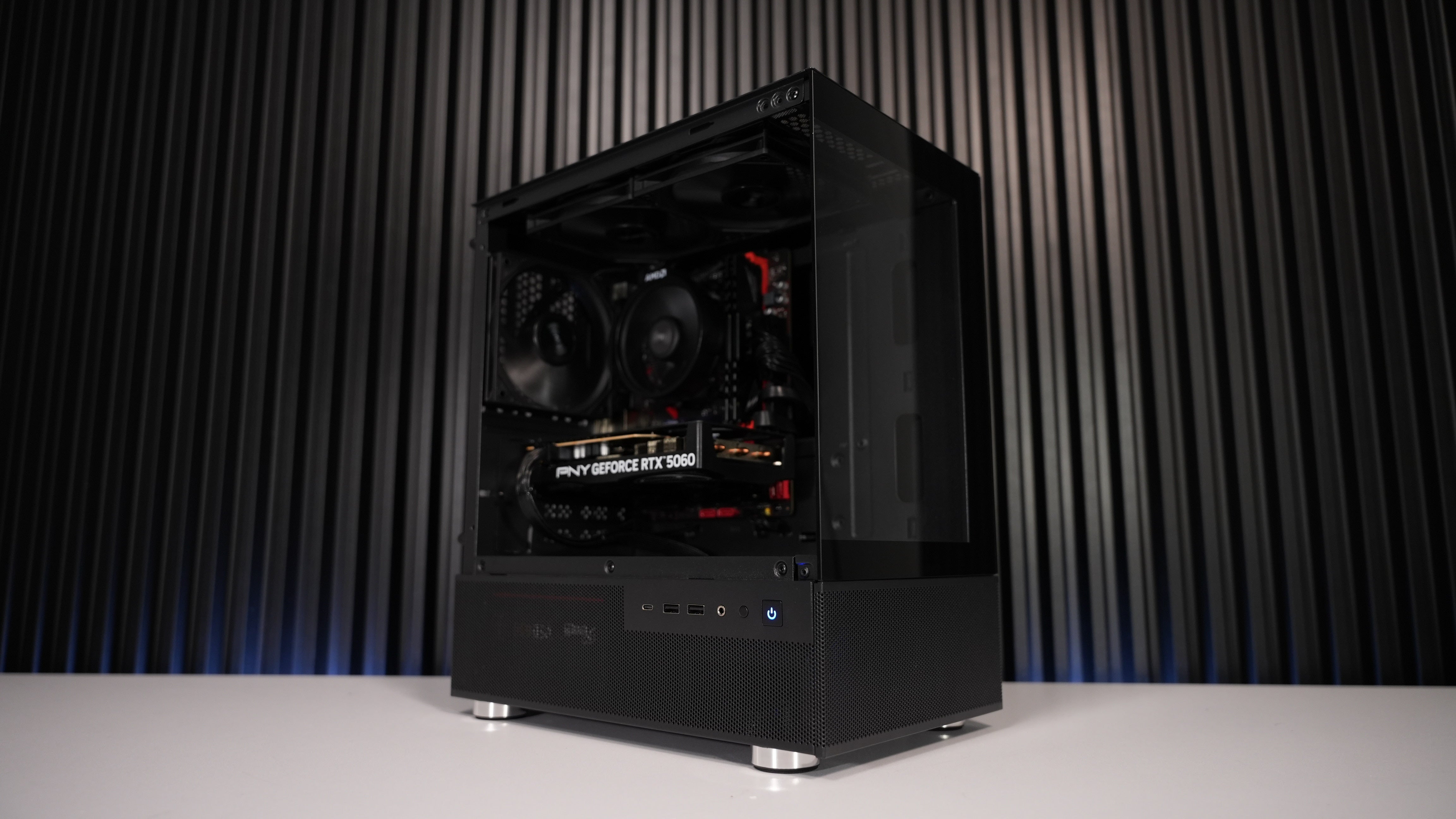 Ryzen 5 3600 + RTX 5060 Gaming PC