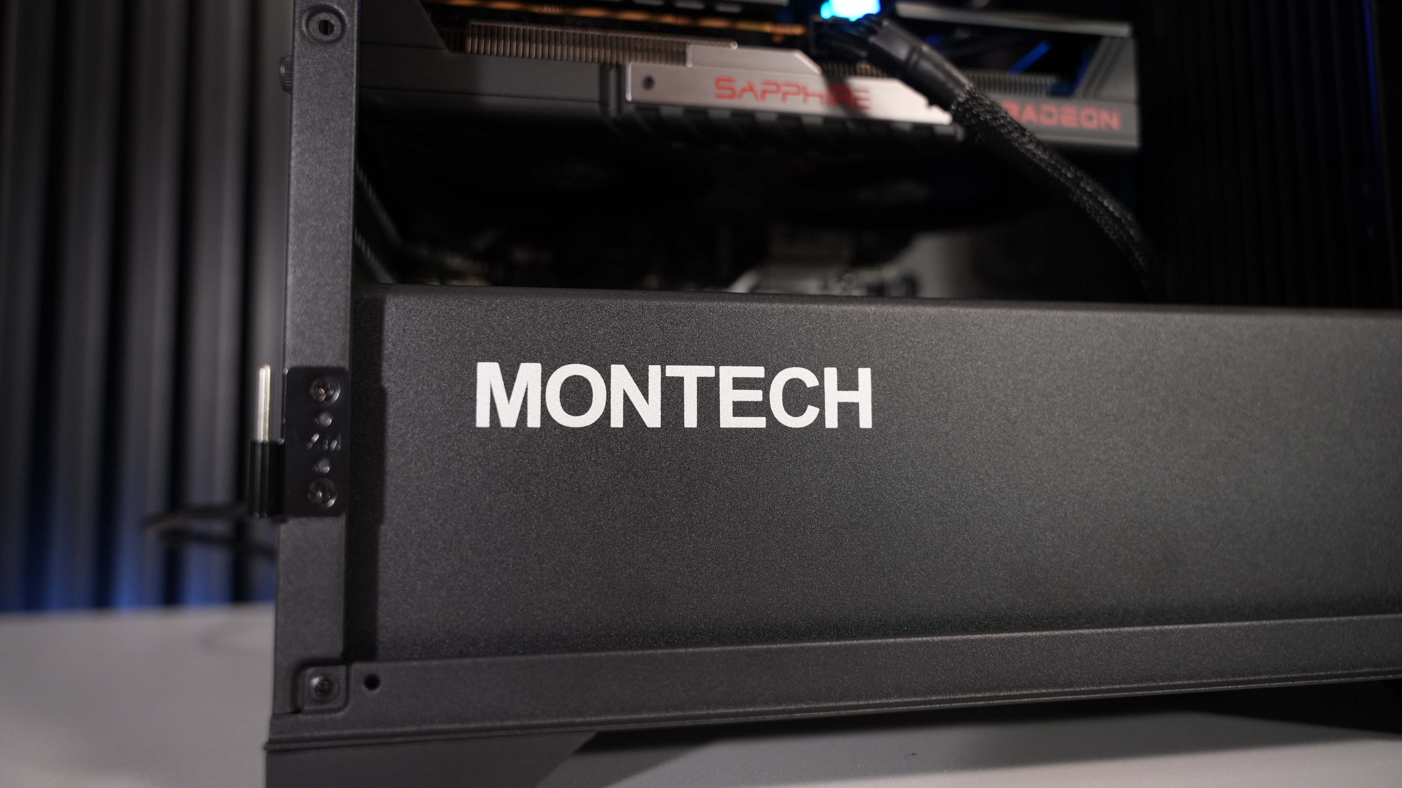 Intel i7 14700KF + RX 9060XT 16GB Gaming PC