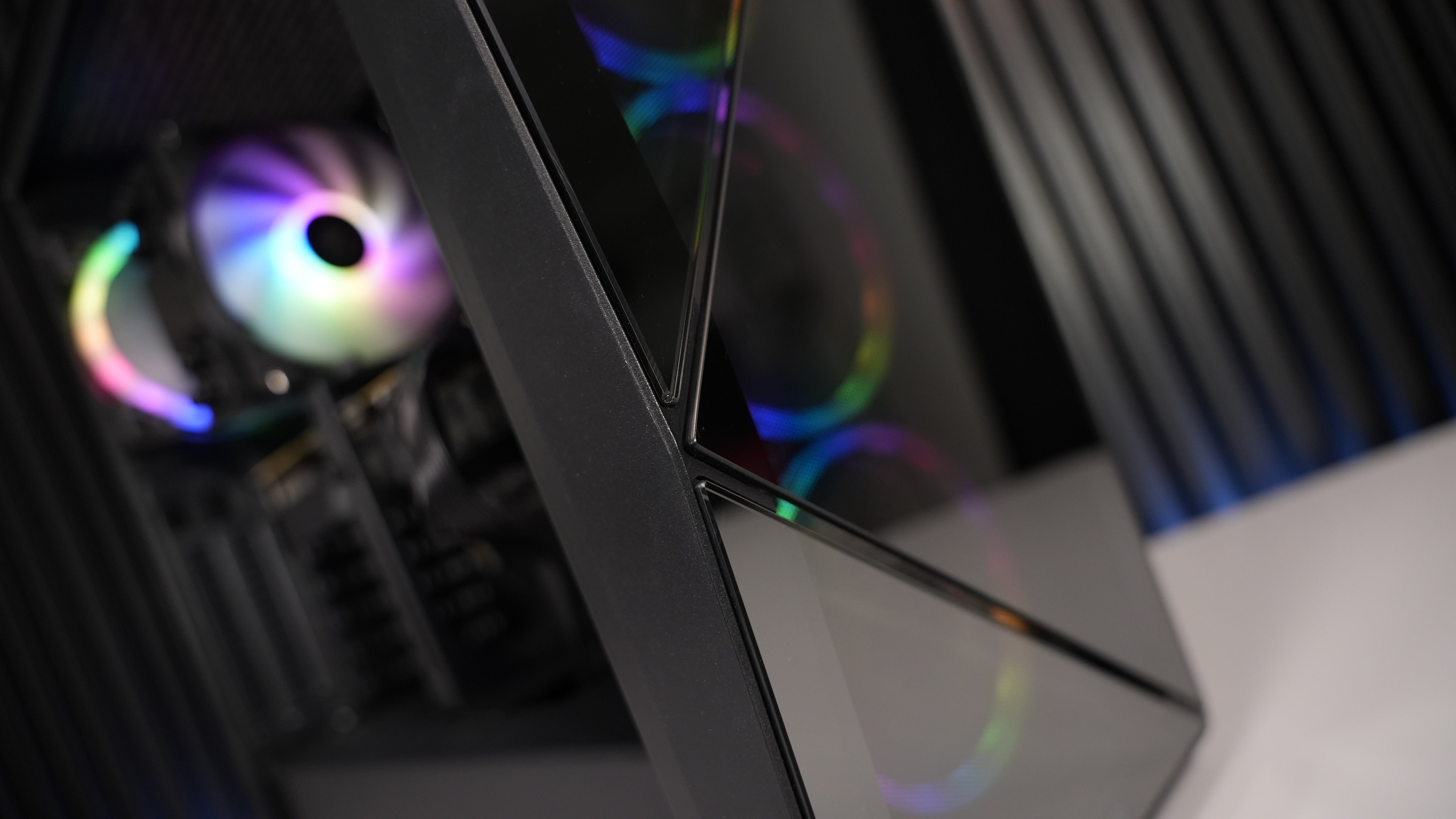 Intel i7 9700F + RTX 2070 Super Gaming PC