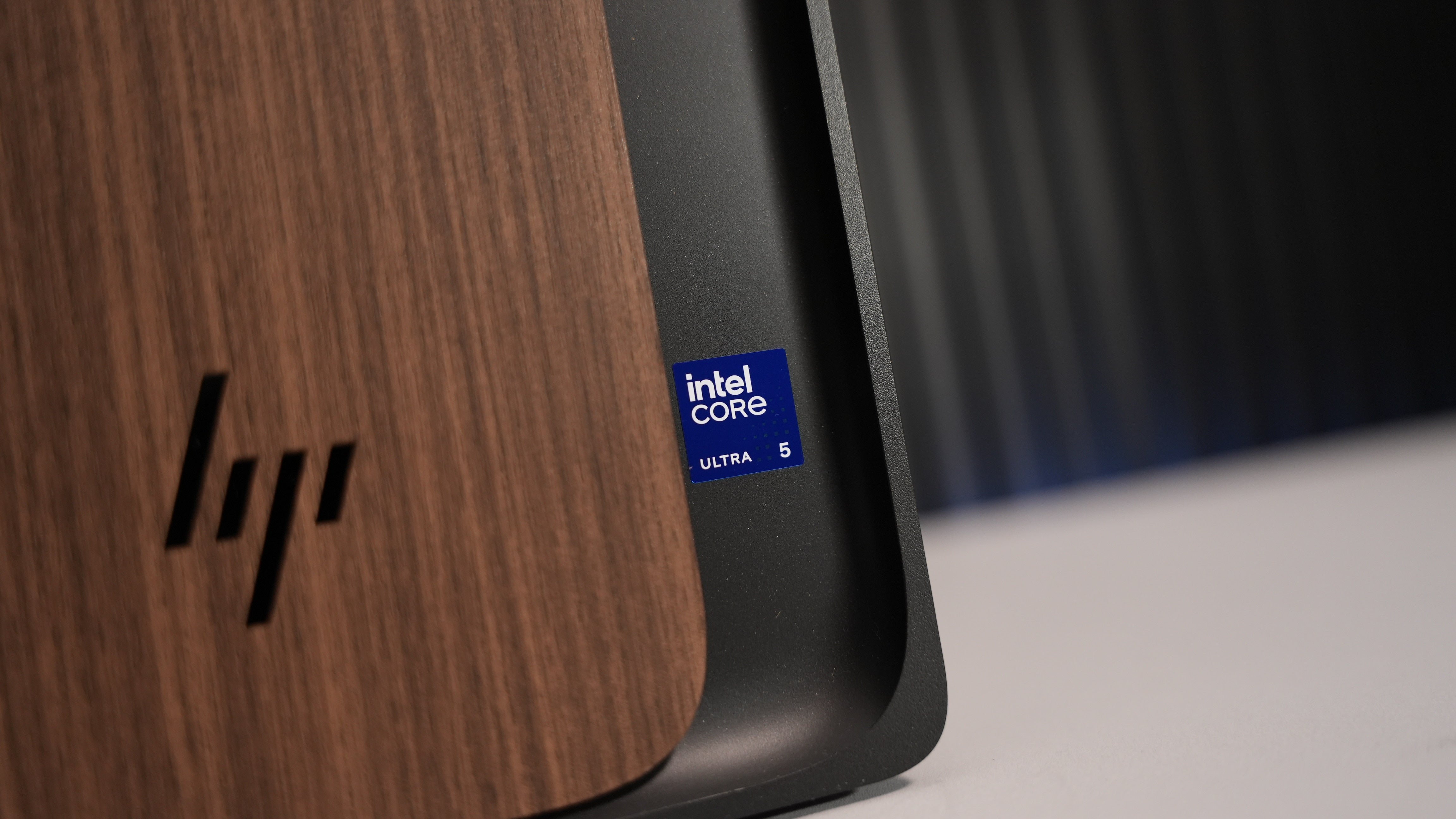 Intel Ultra 5 225 Office PC - HP Omni Desk