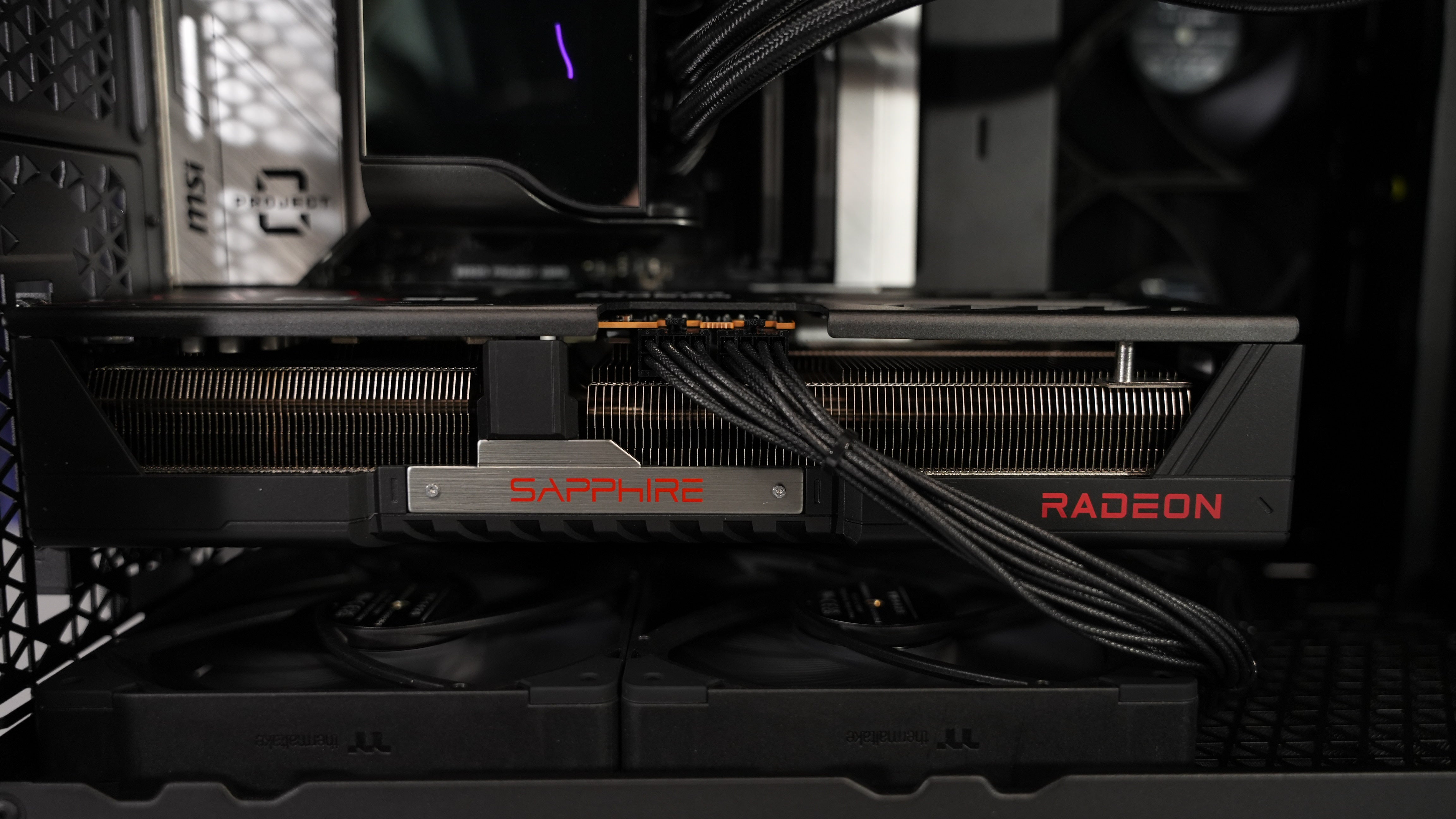 Ryzen 5 9600X + RX 9070XT Gaming/Streaming PC