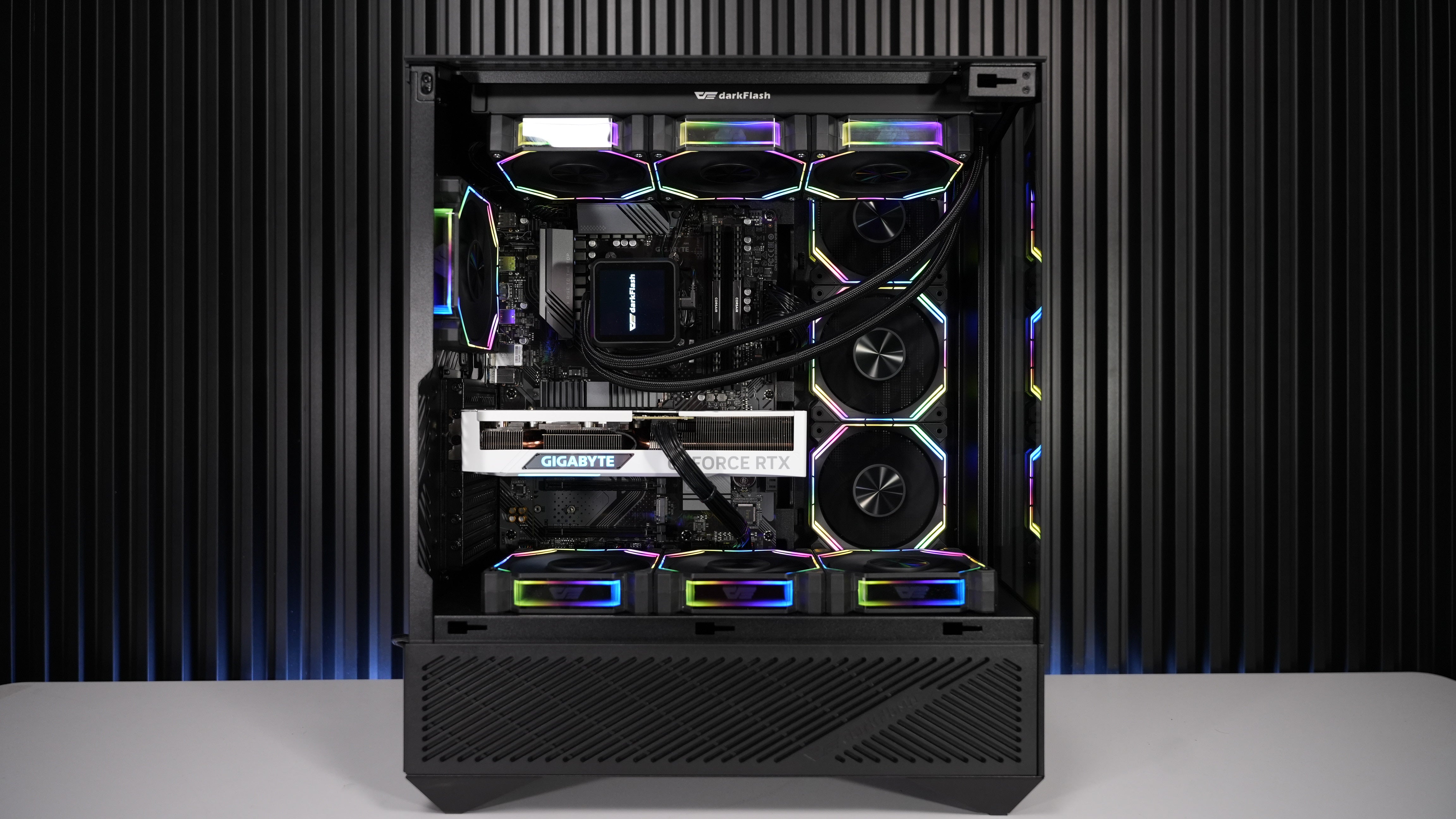 Ryzen 7 5800XT + RTX 4070 Super Gaming/Streaming PC