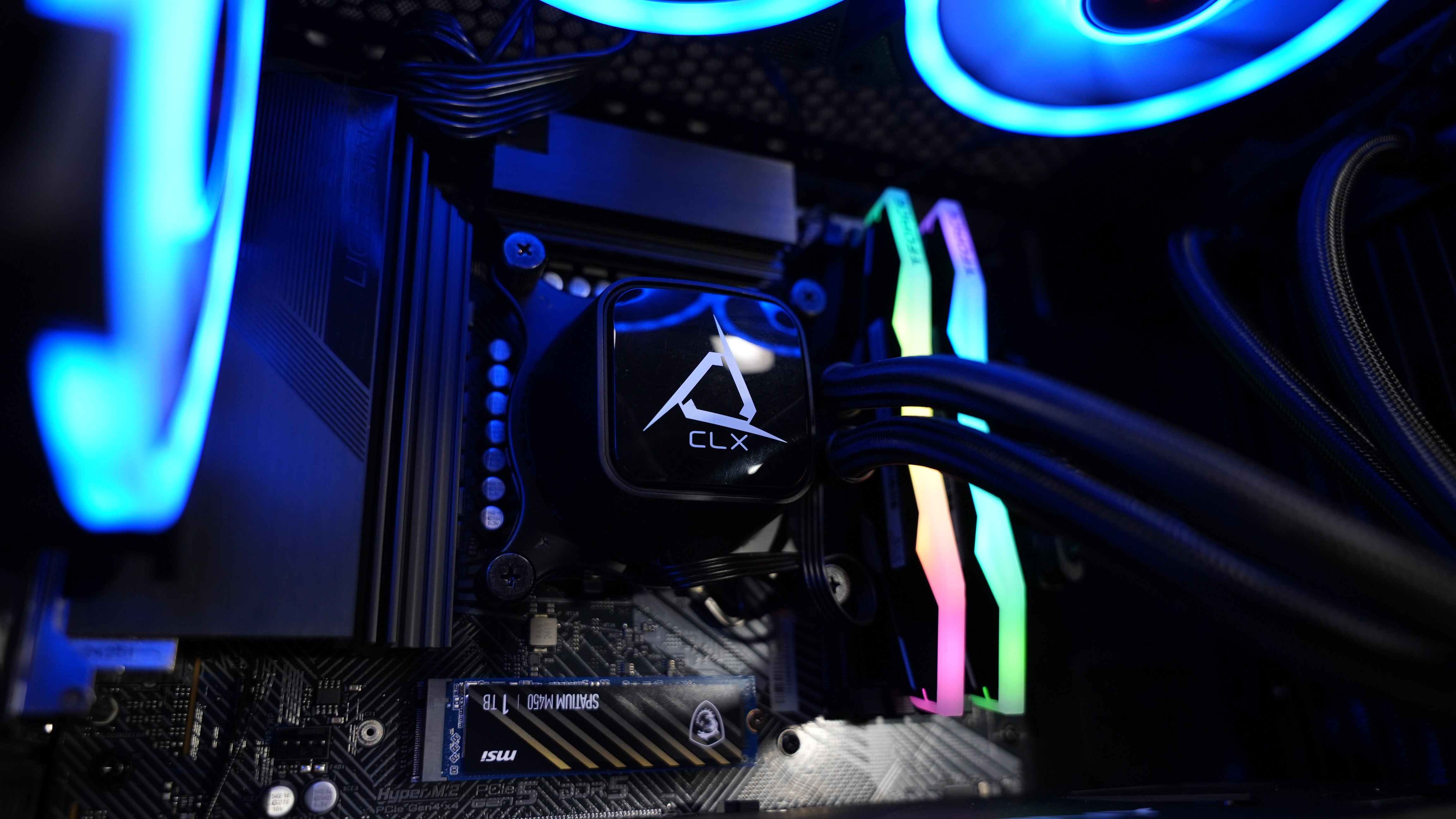 Intel Core i9 14900KF + RTX 5070 Gaming/Streaming PC