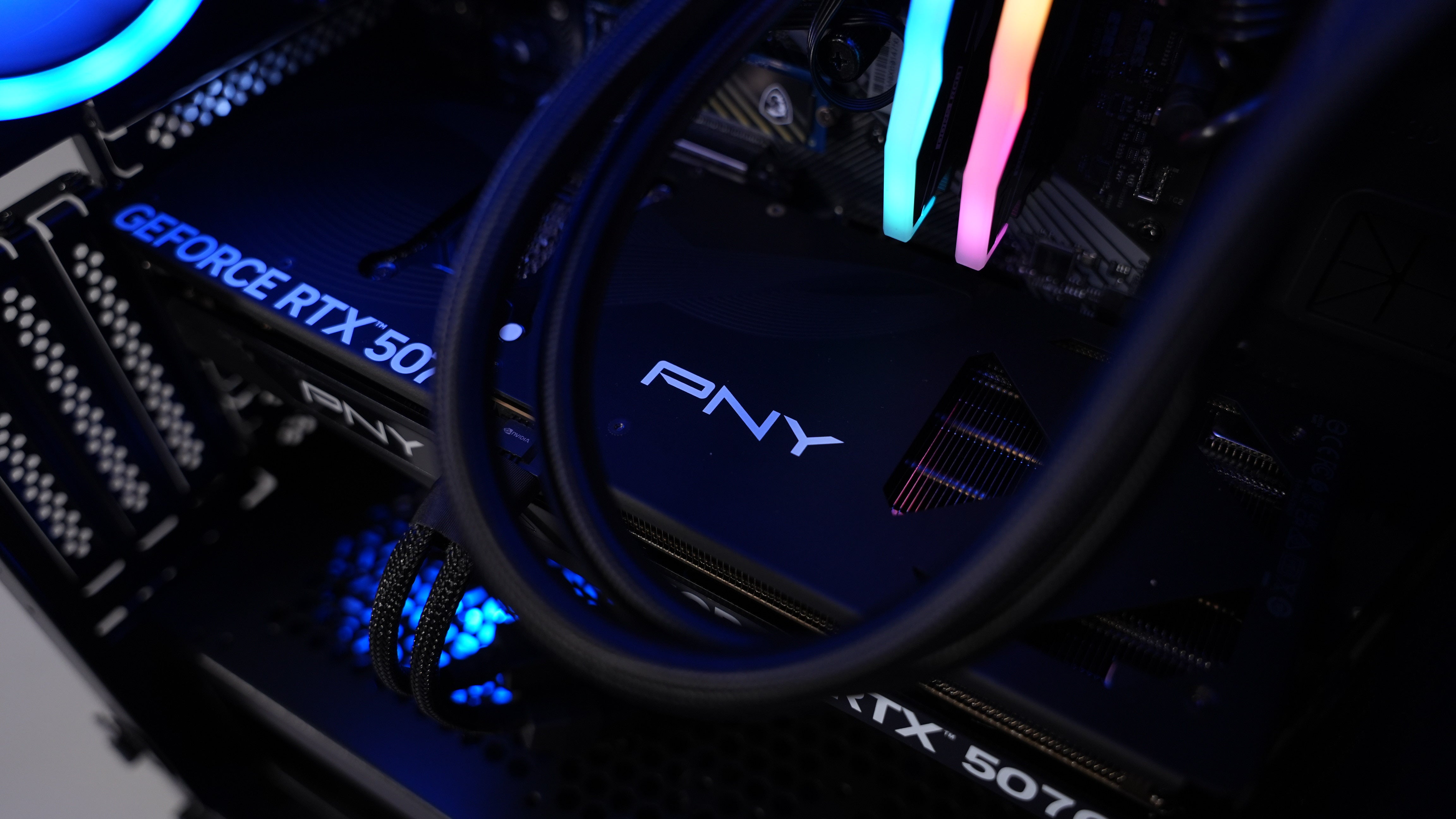 Intel Core i9 14900KF + RTX 5070 Gaming/Streaming PC