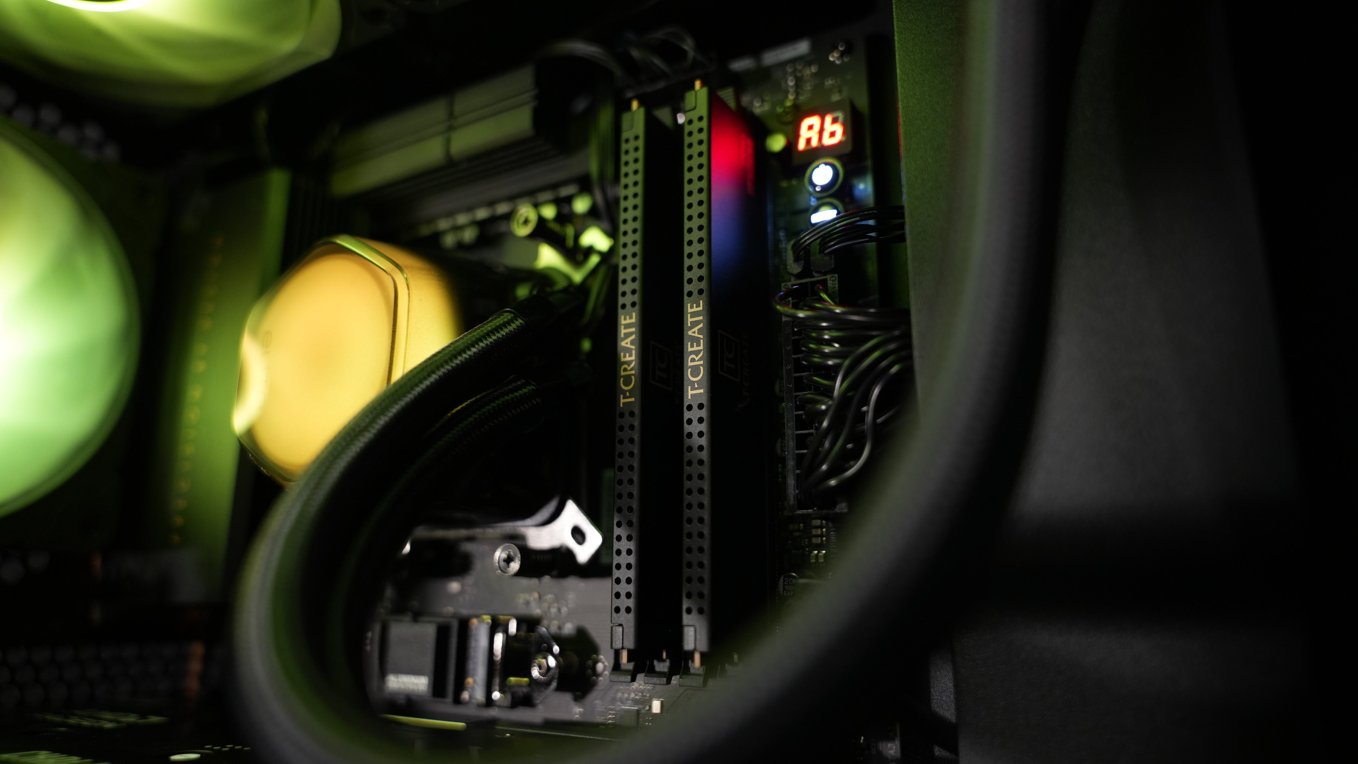 Ryzen 7 9800X3D + RX 9070XT Gaming/Streaming PC