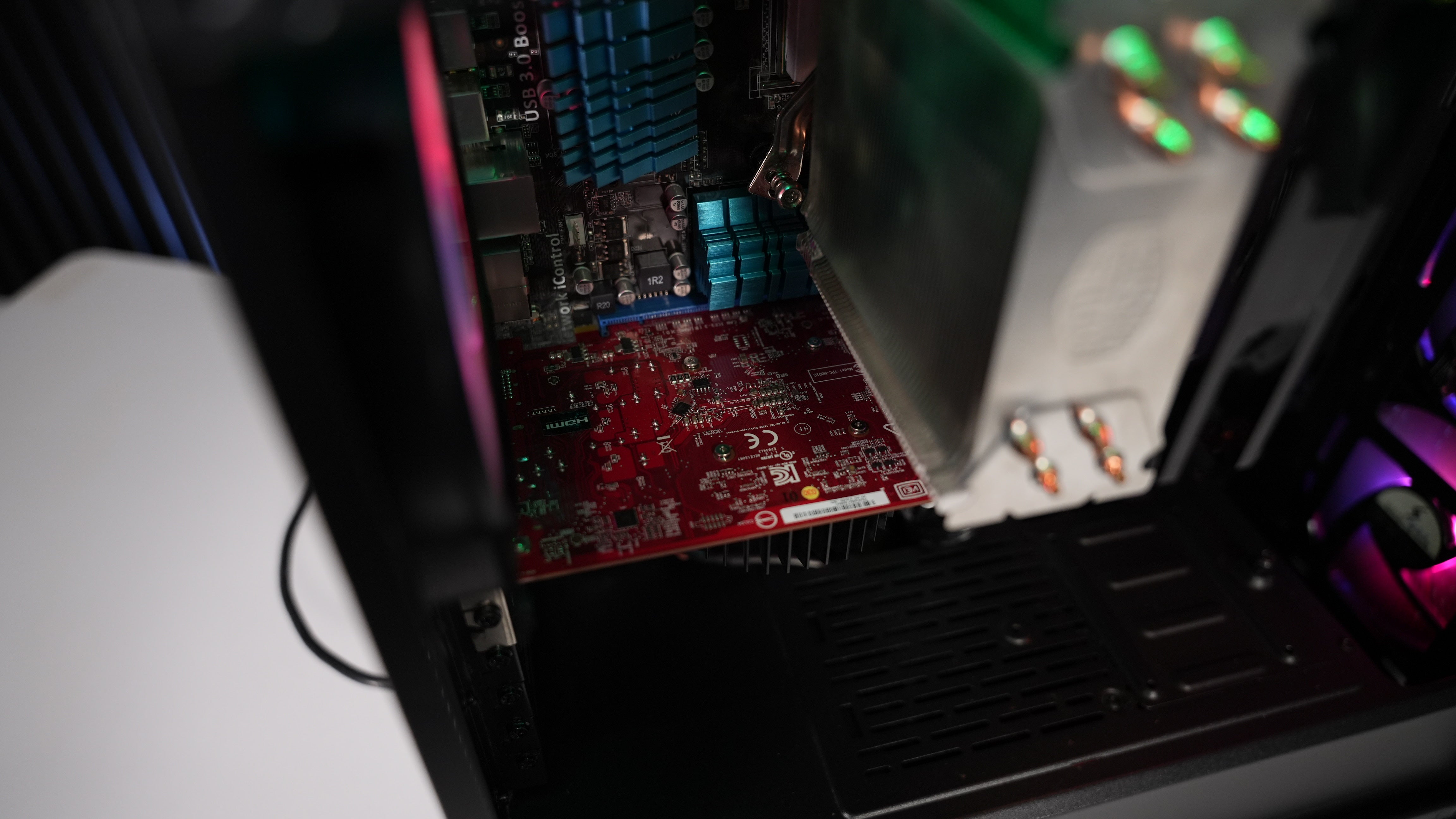 AMD FX 8350 + RX 460 Budget PC