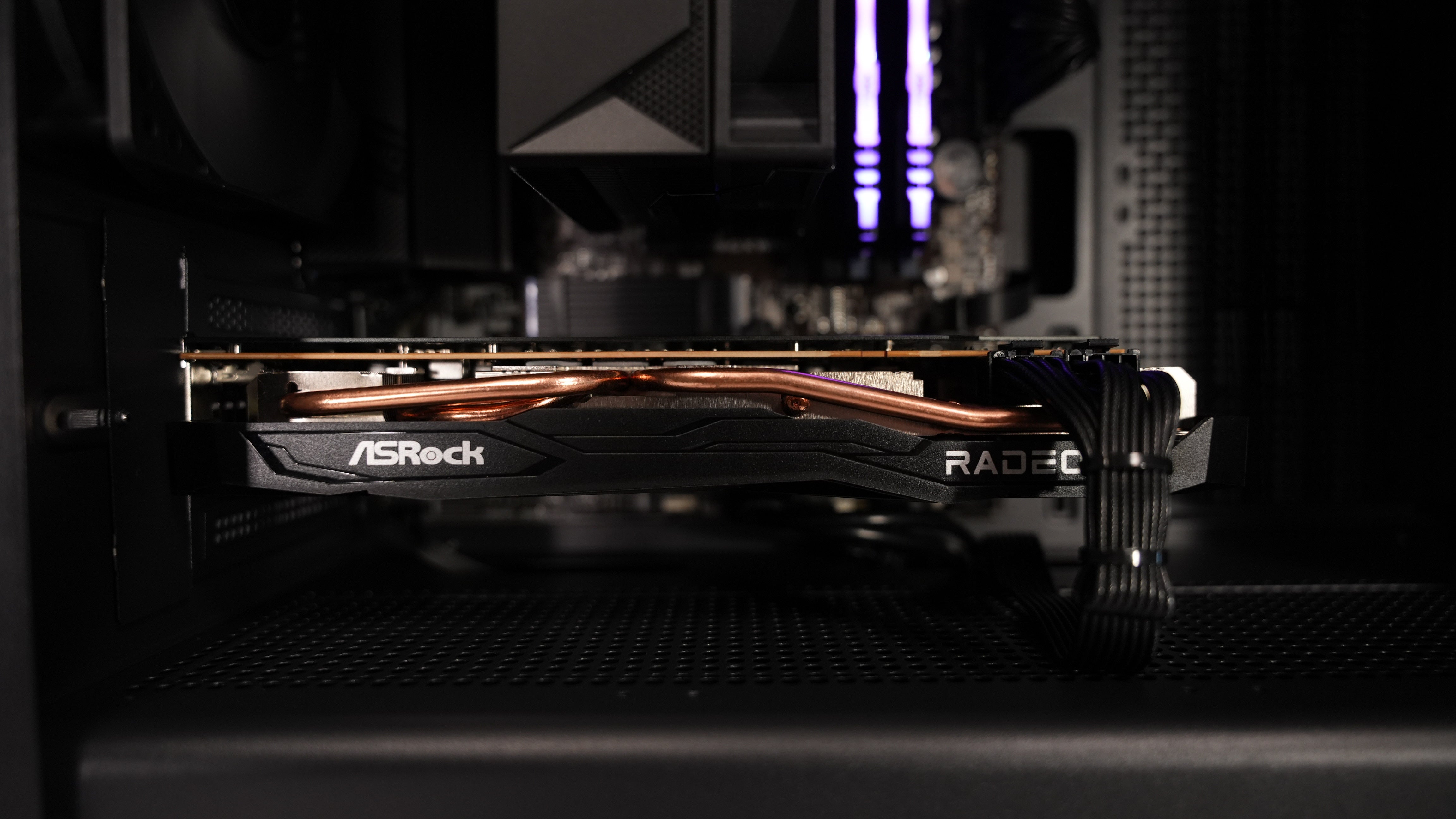 Ryzen 7 5800X3D + RX 6700XT Gaming PC