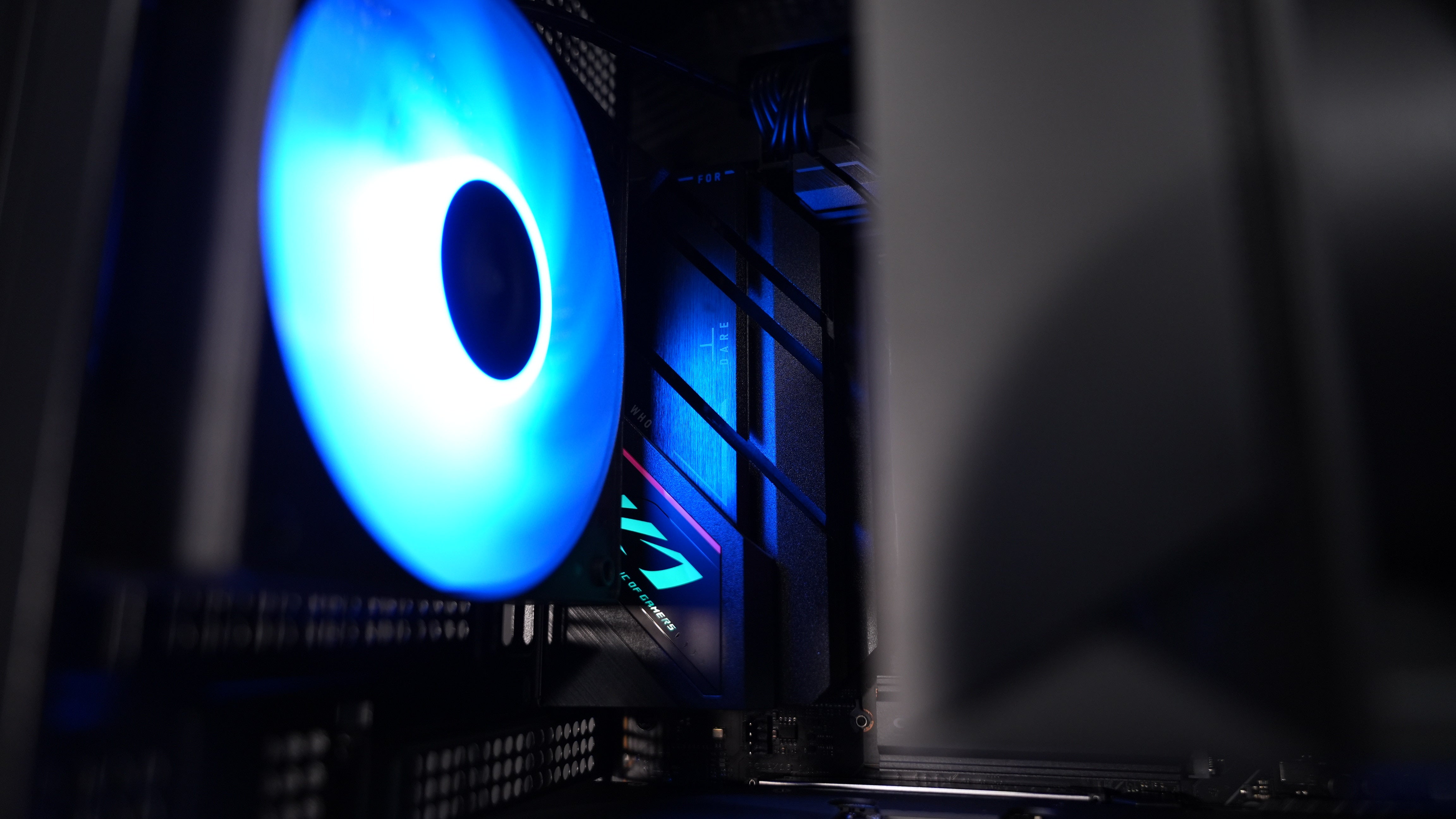 Ryzen 7 7800X3D + RTX 5070 Gaming/Streaming PC