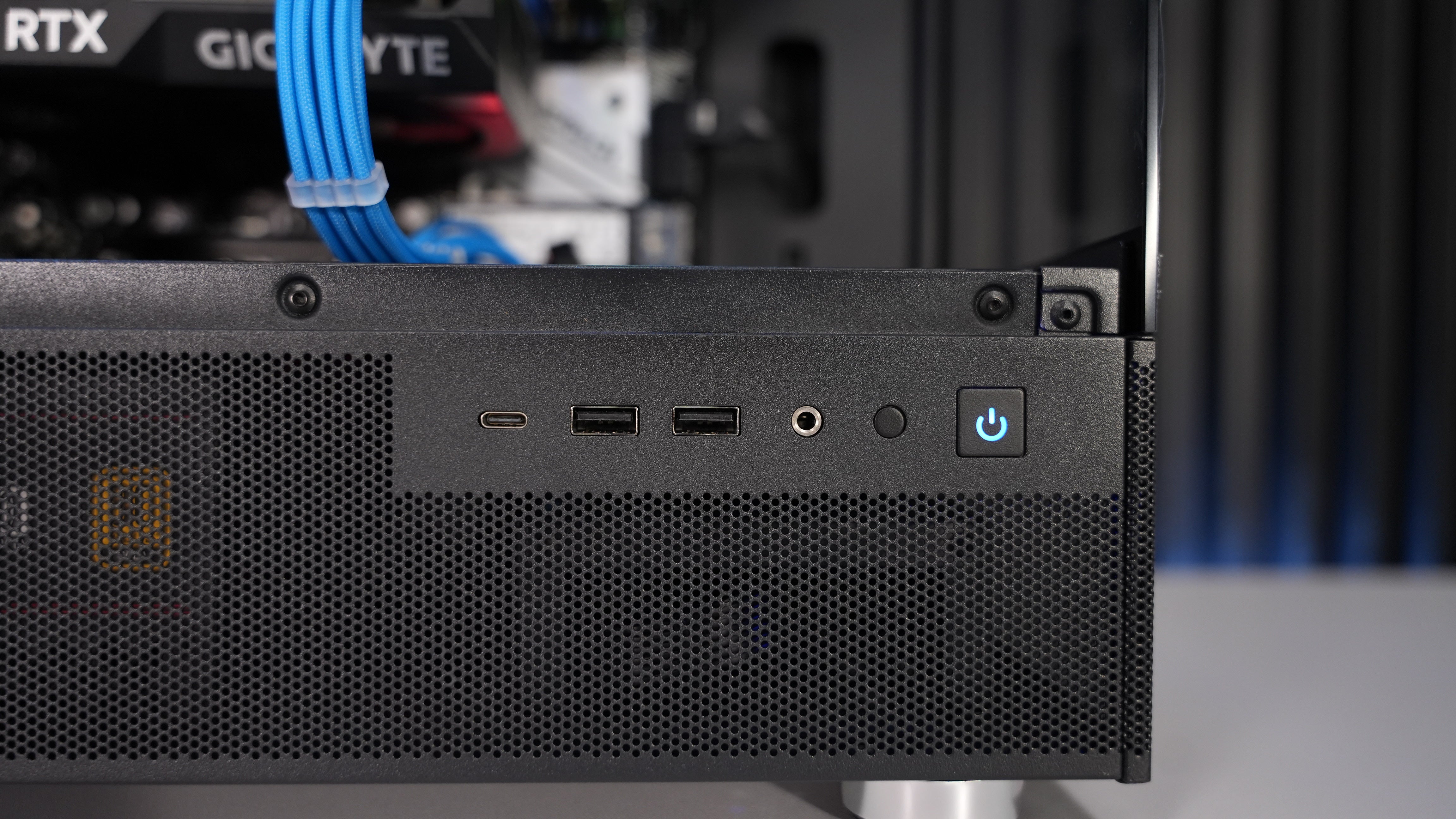 Ryzen 5 5500 + RTX 4060 Gaming PC