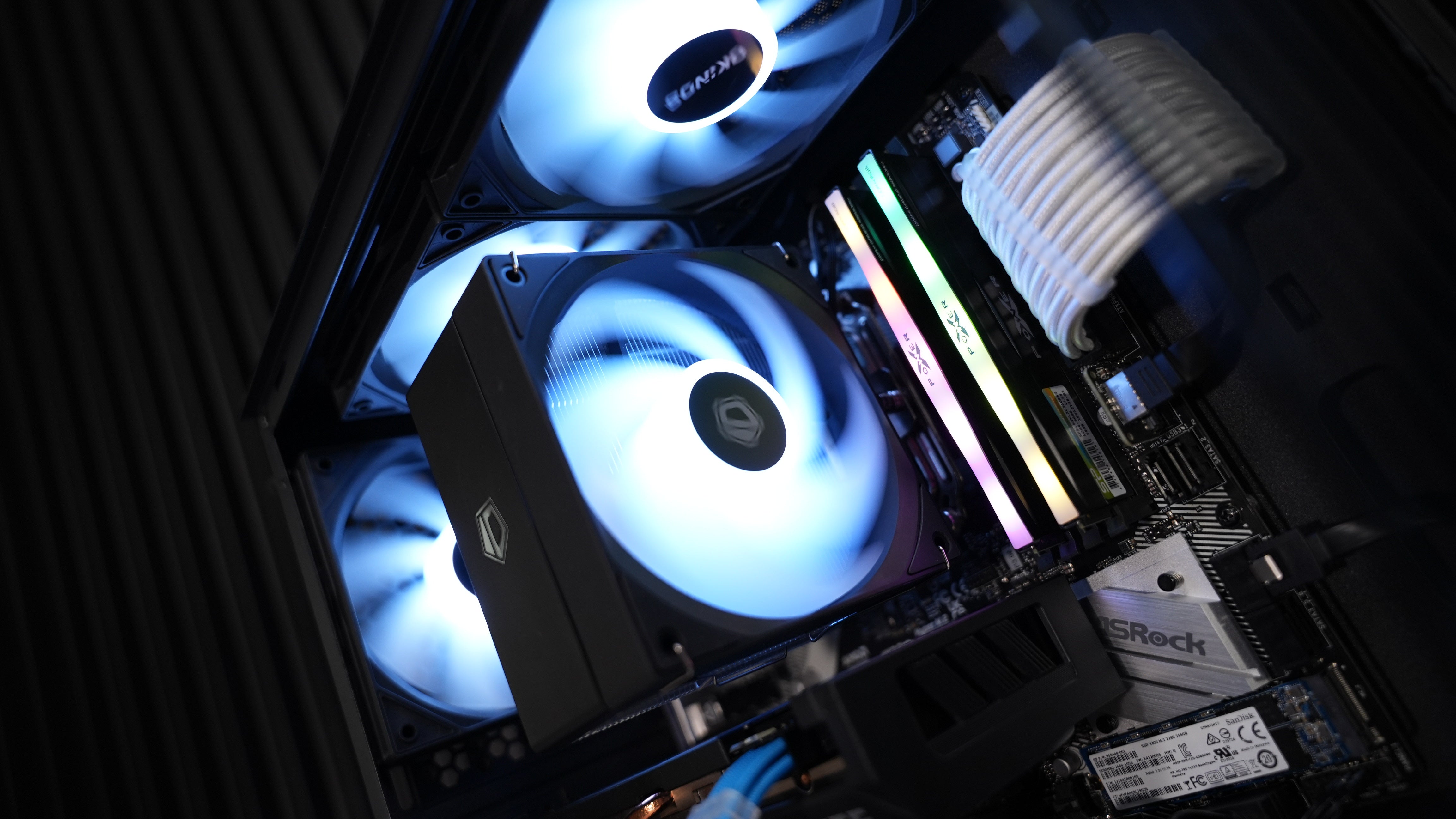 Ryzen 5 5500 + RTX 4060 Gaming PC