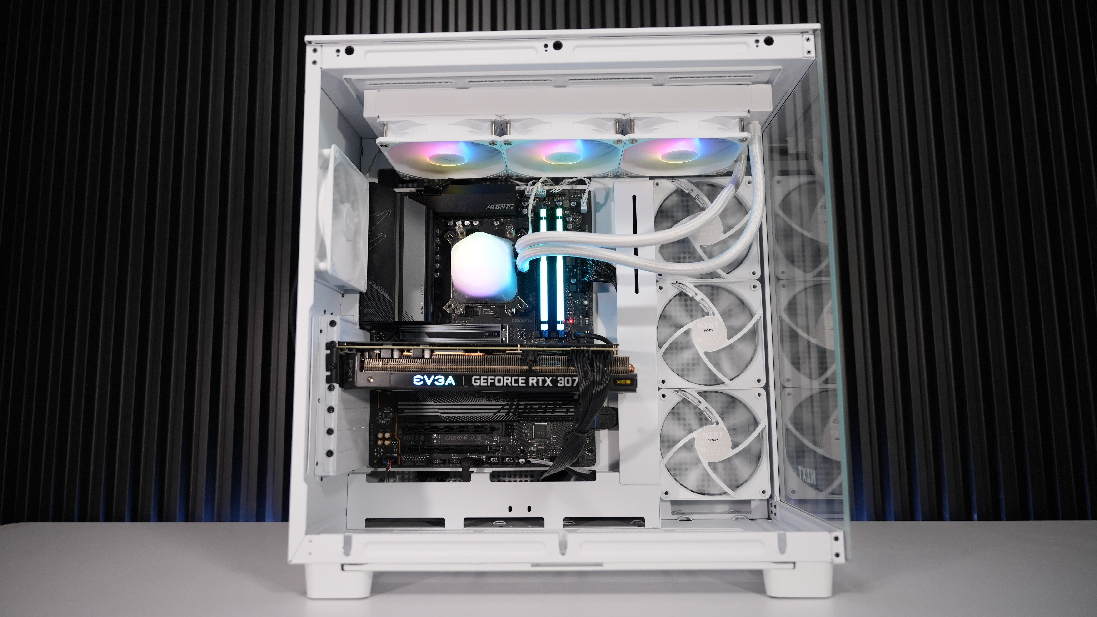 Ryzen 7 9700X + RTX 3070 Gaming PC