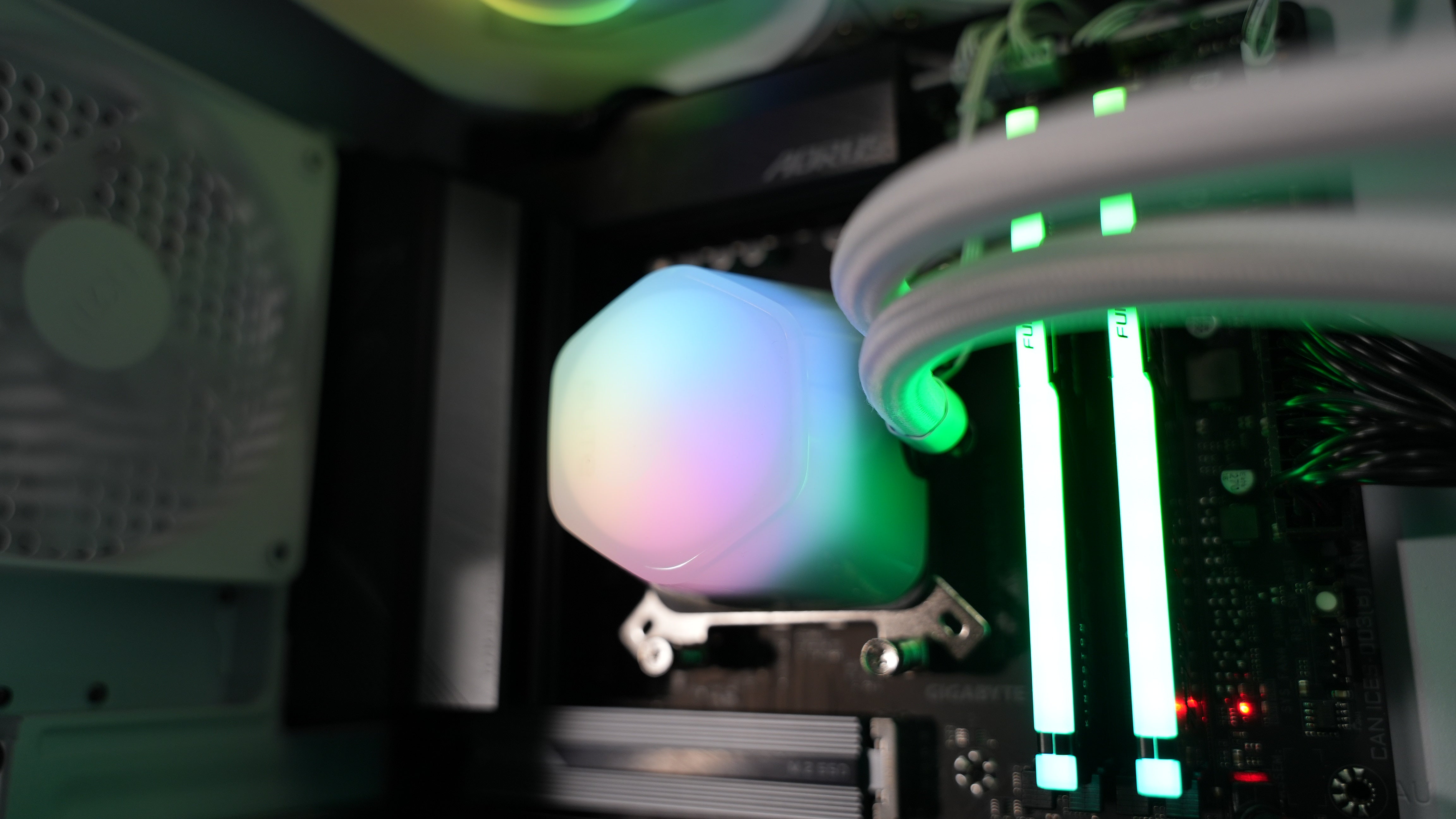 Ryzen 7 9700X + RTX 3070 Gaming PC