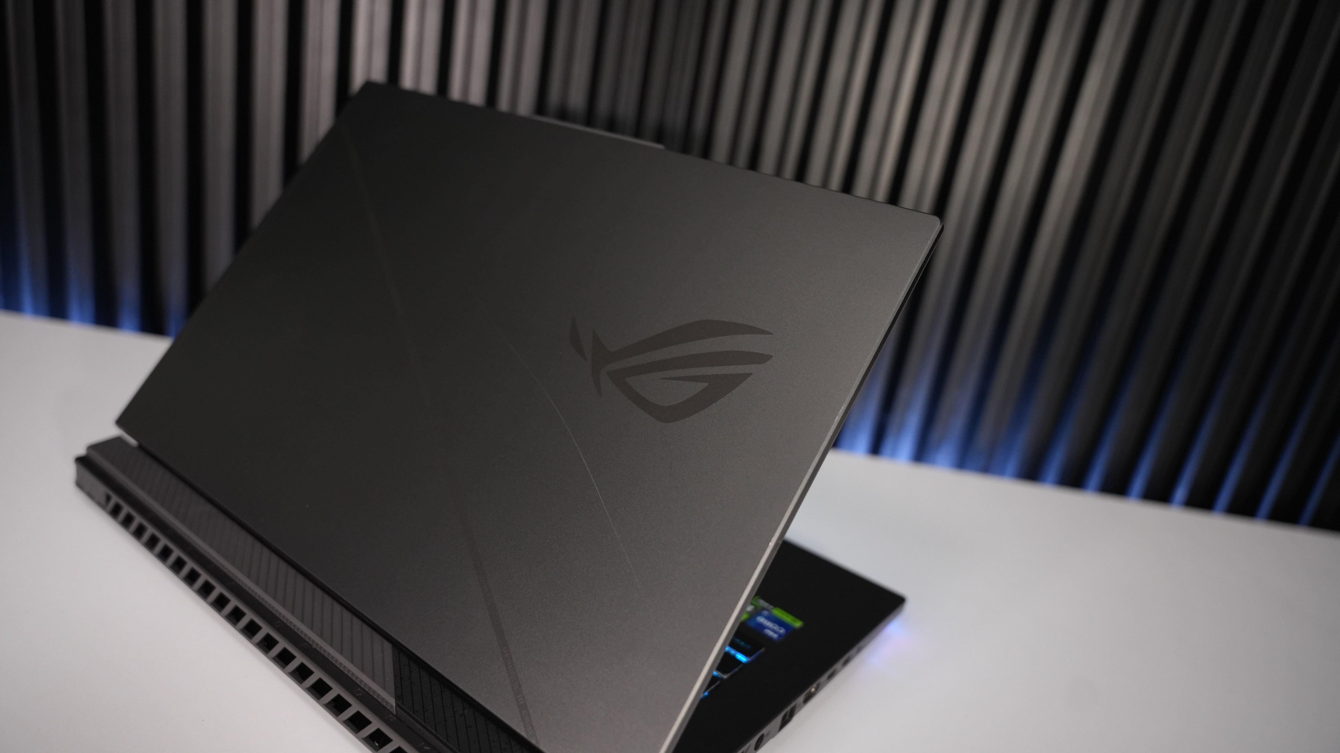Intel i7 13650HX + RTX 4060 Gaming Laptop