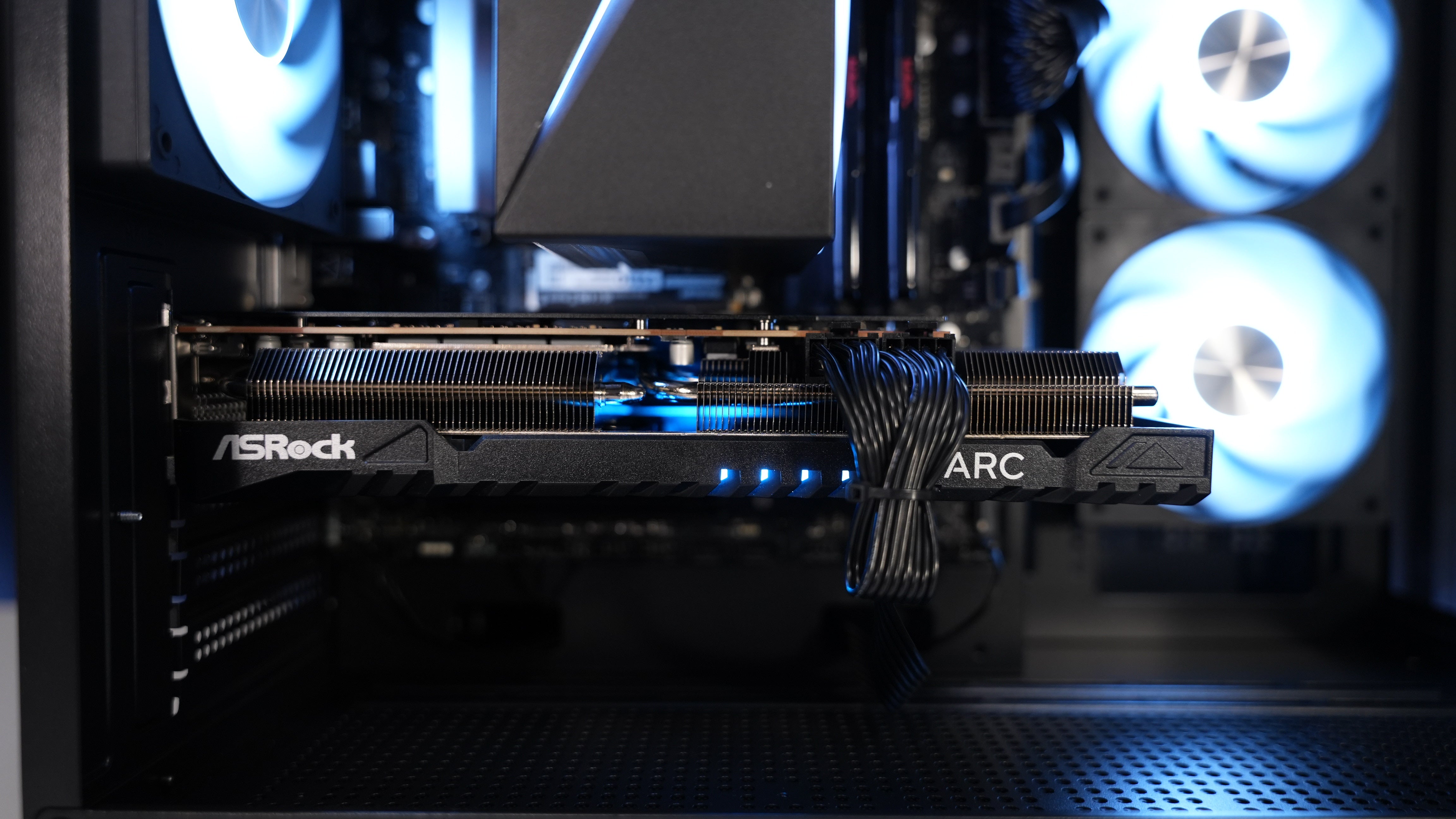 Intel Core 5 120 + Arc A750 Gaming PC