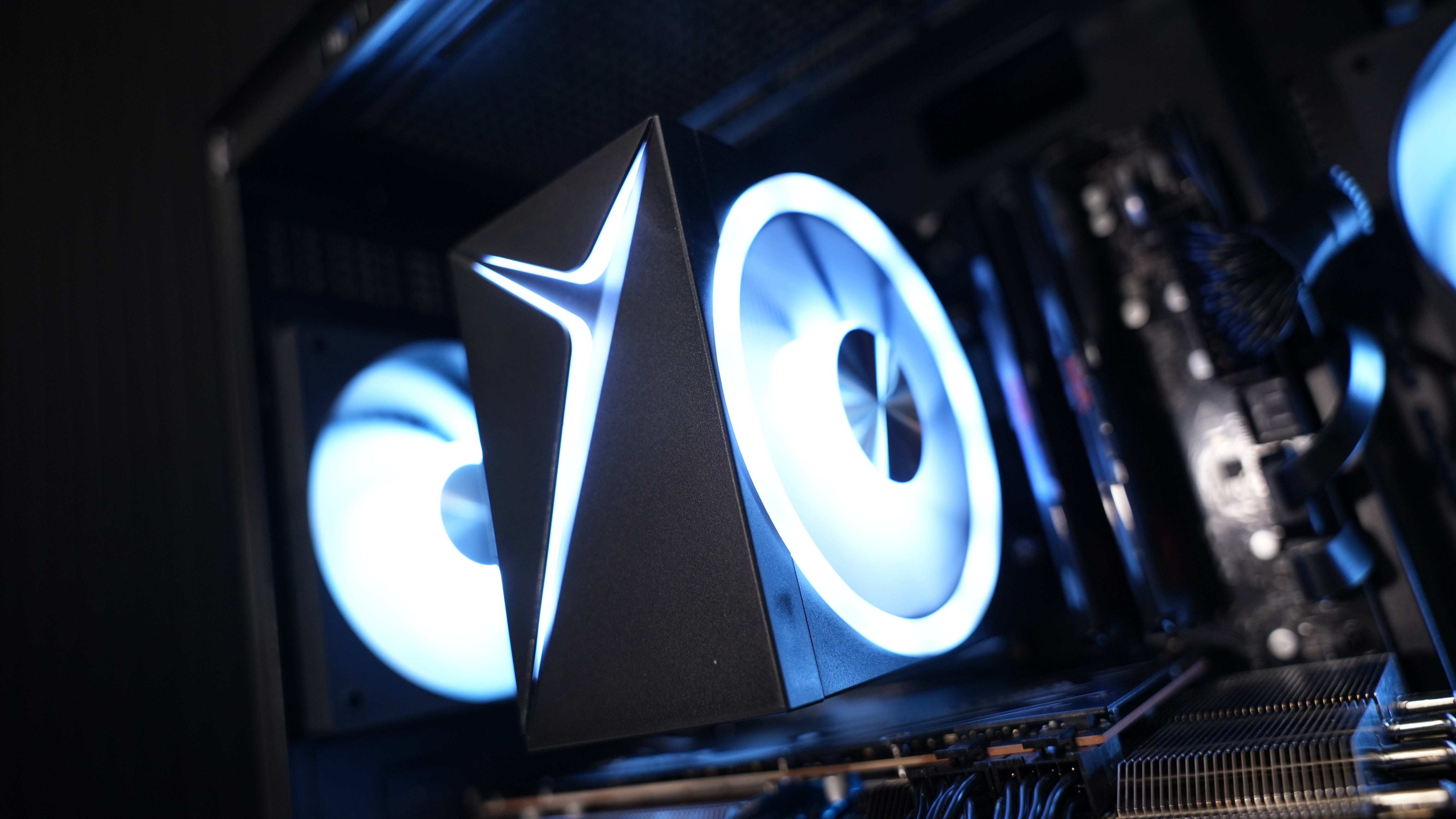 Intel Core 5 120 + Arc A750 Gaming PC