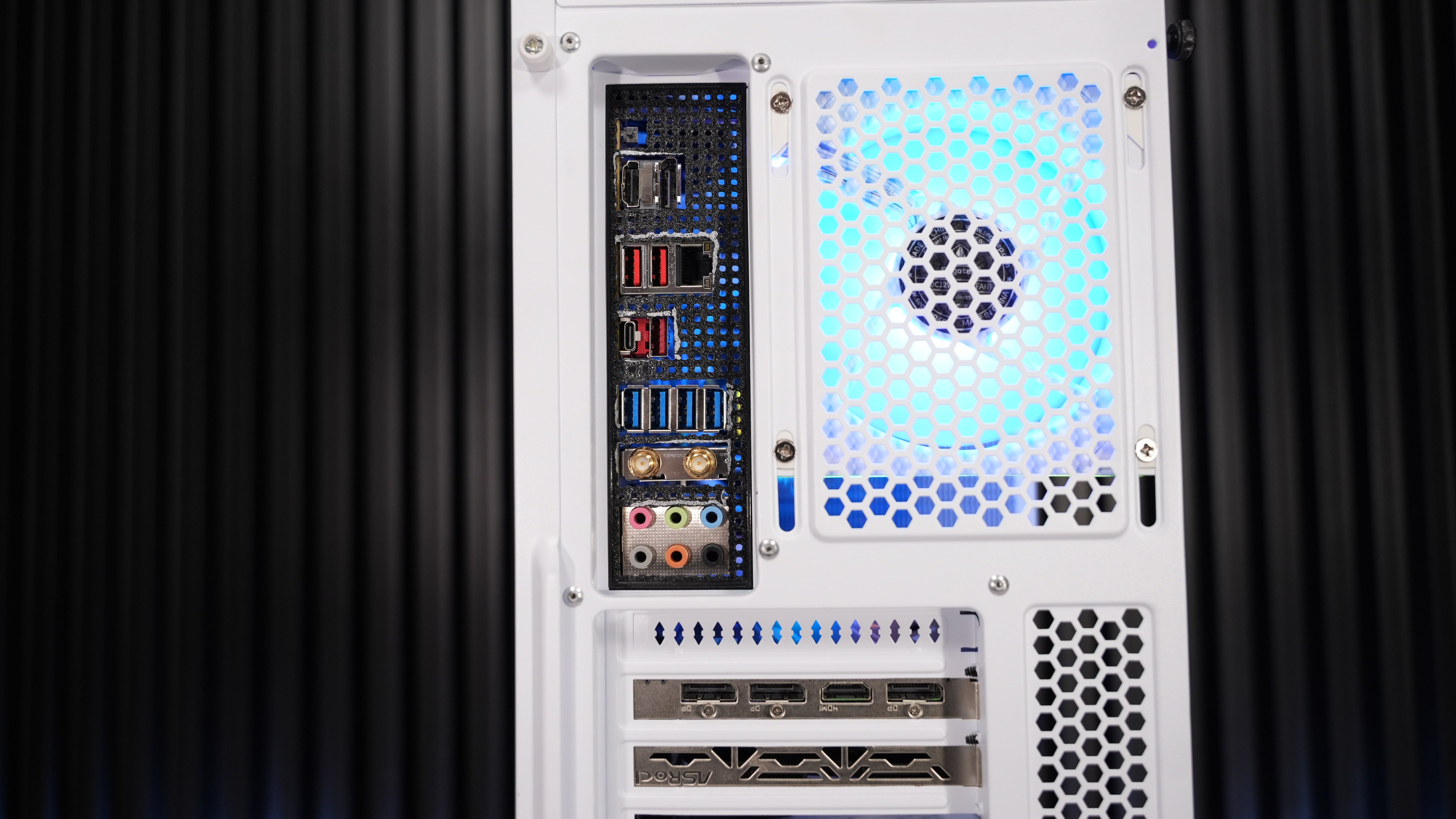Ryzen 5 7600 + RX 7600 Gaming PC