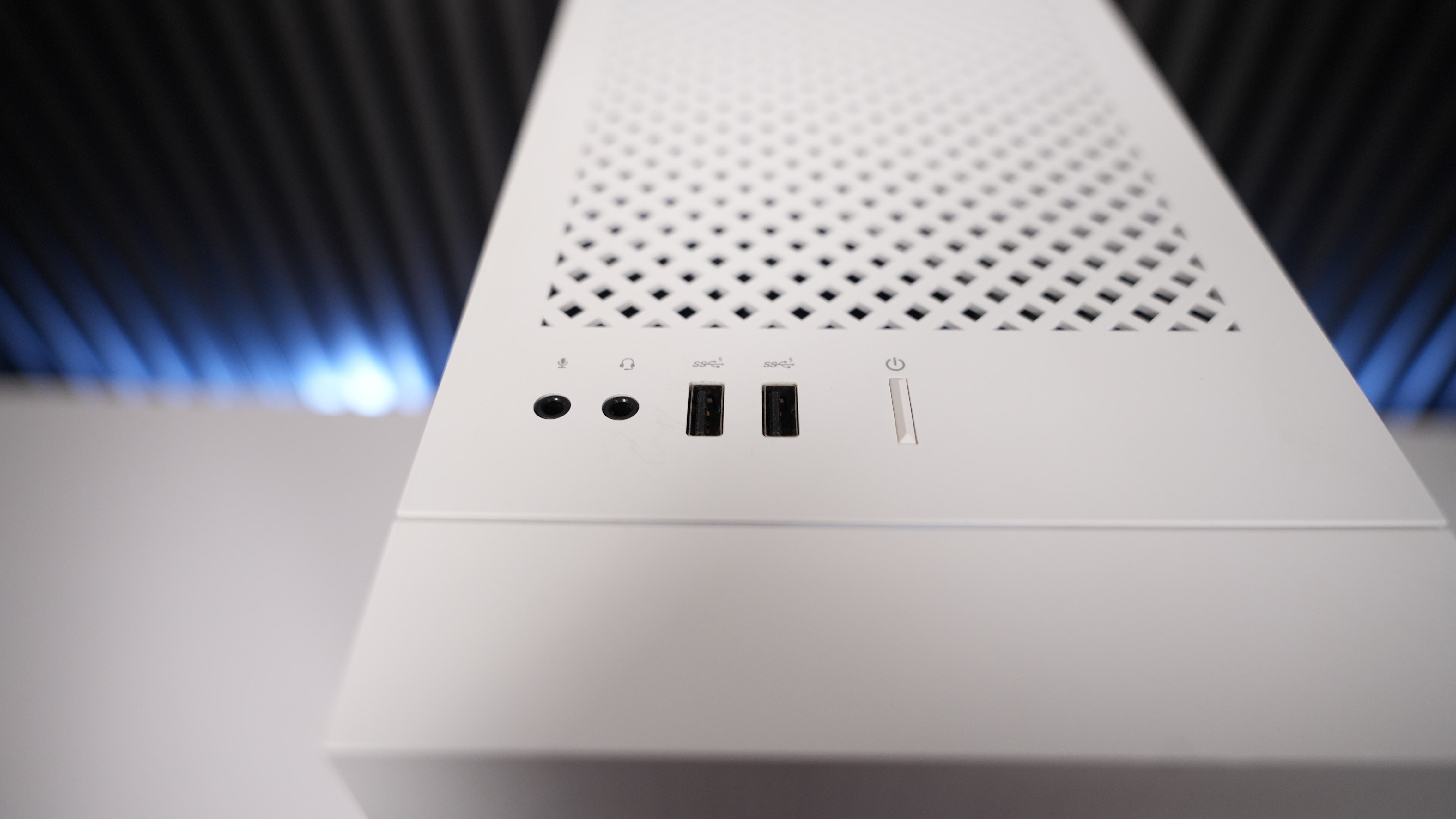 Ryzen 7 5700G + RTX 3060 Ti Gaming PC