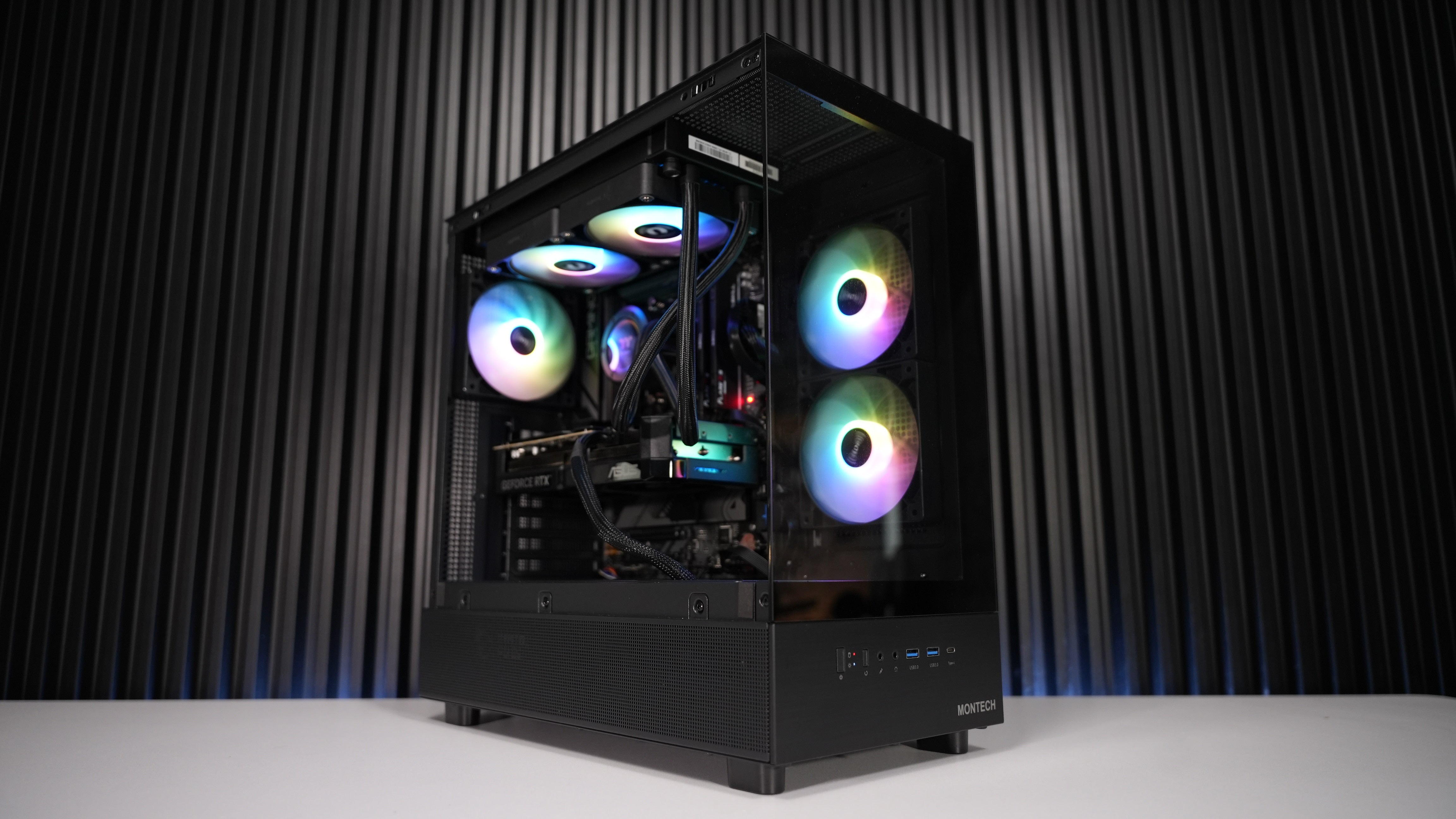 Ryzen 7 7700X + RTX 5070 Gaming/Streaming PC