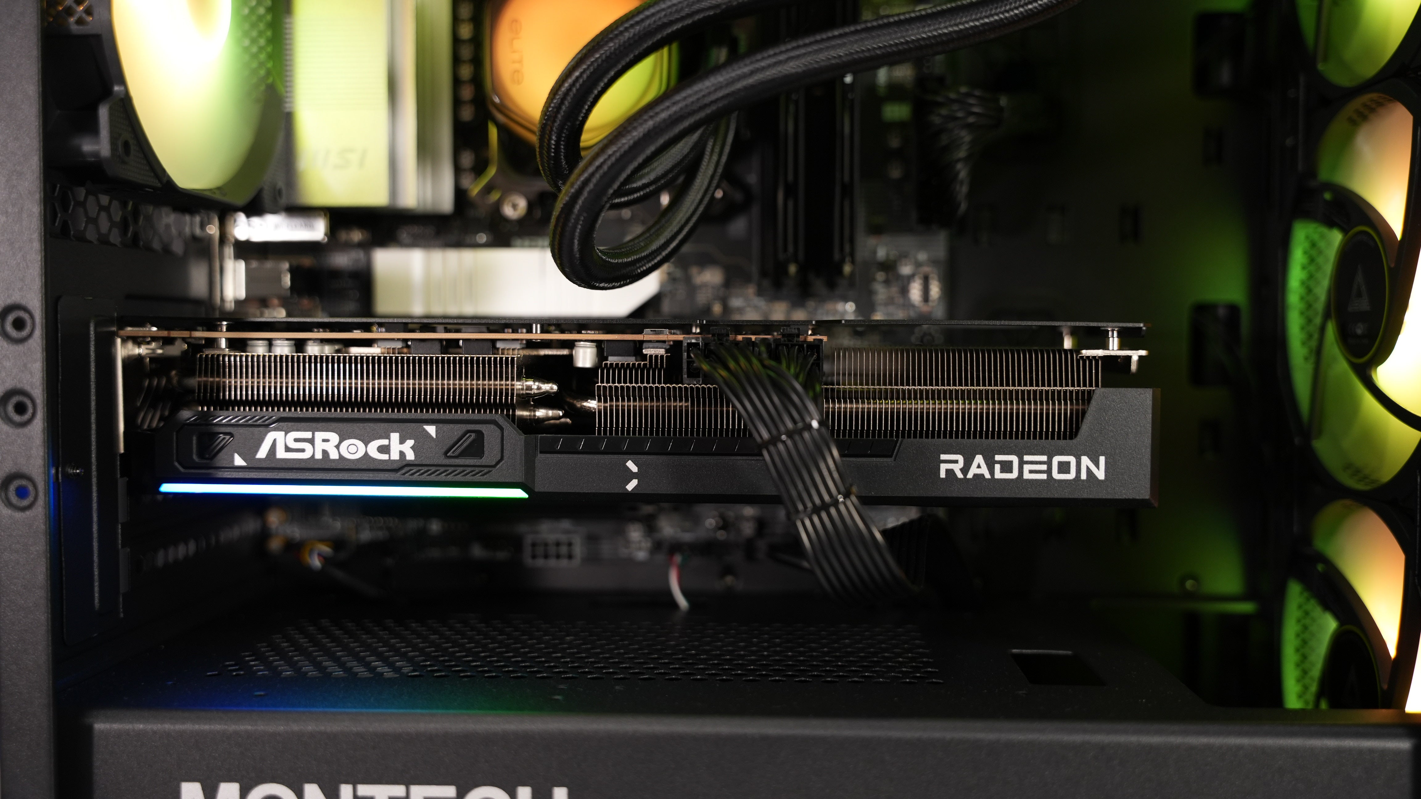 Ryzen 9 7950X + RX 9070 Gaming/Streaming PC