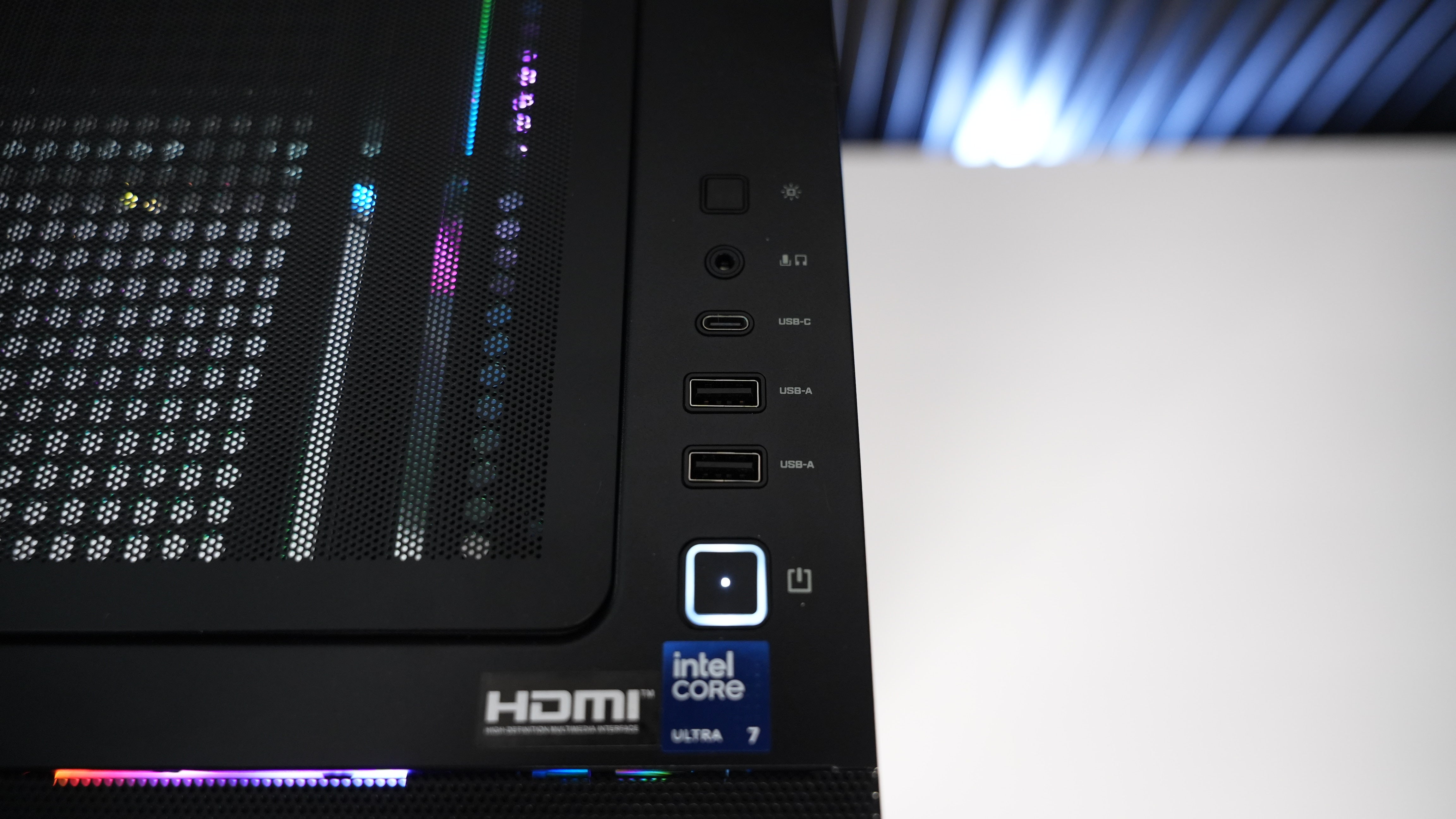 Intel Core Ultra 7 265KF + RTX 5070 Ti Gaming PC Prebuilt