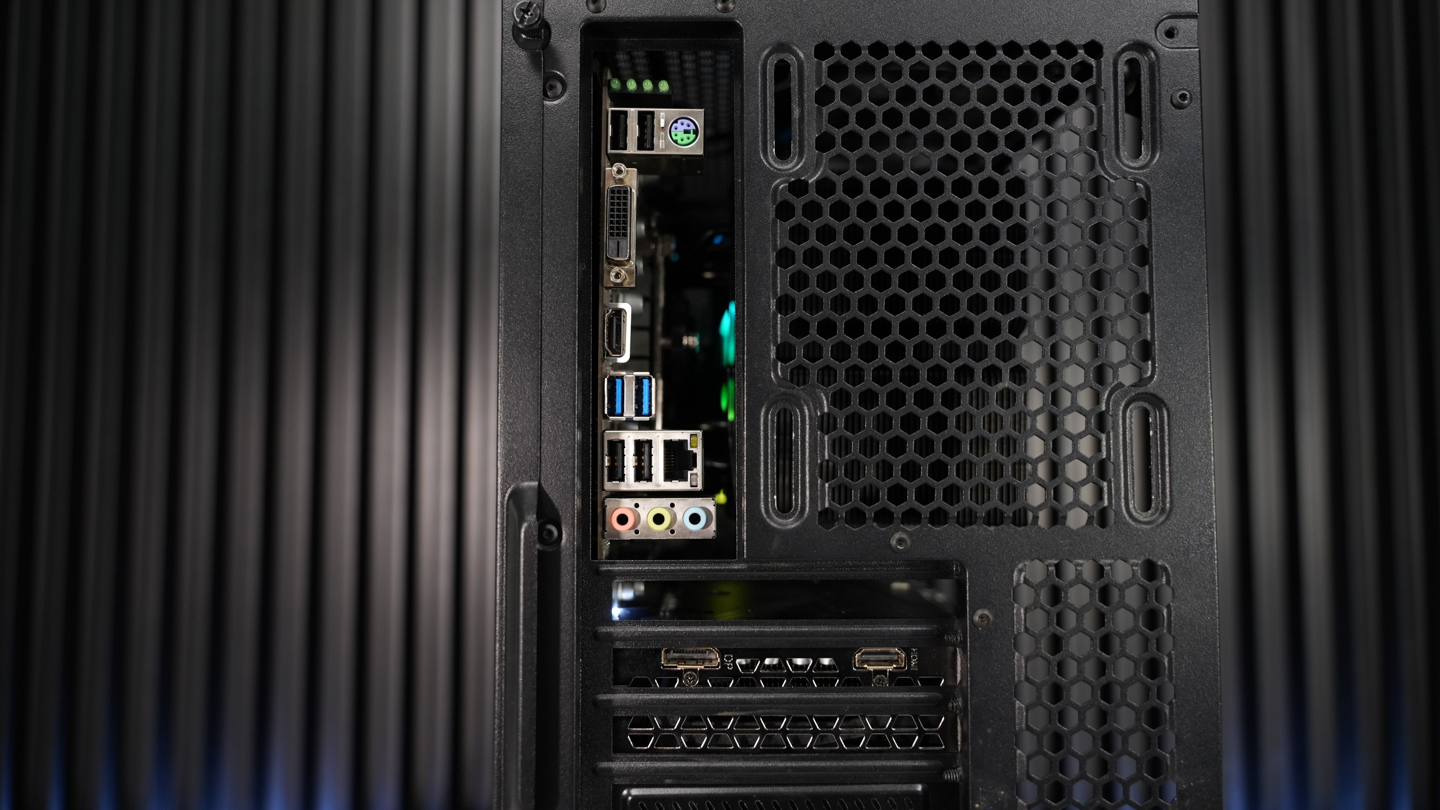 Intel i5 9400F + RX 6500XT Gaming PC