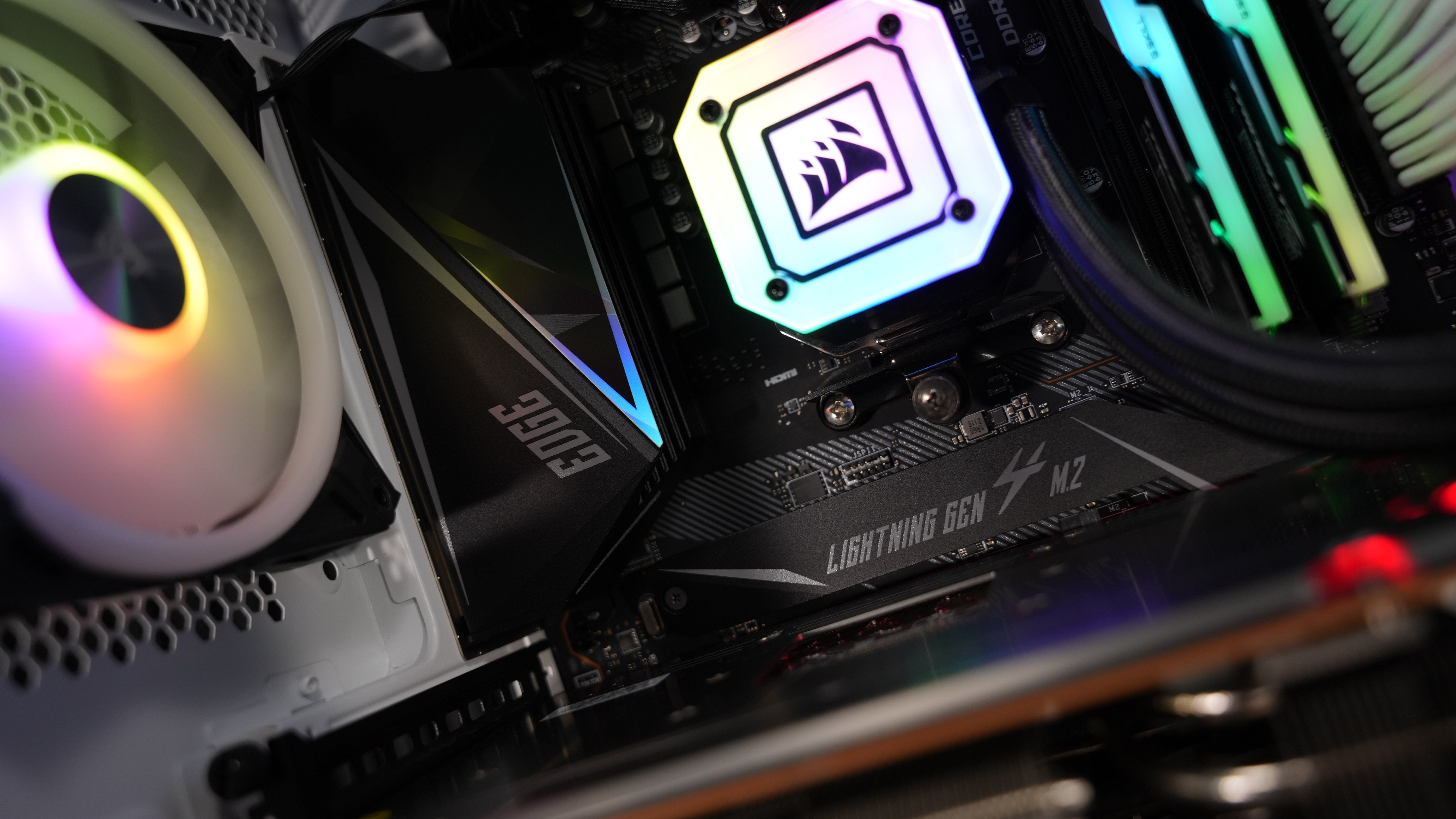 Ryzen 9 5950X + RX 6900XT Gaming PC
