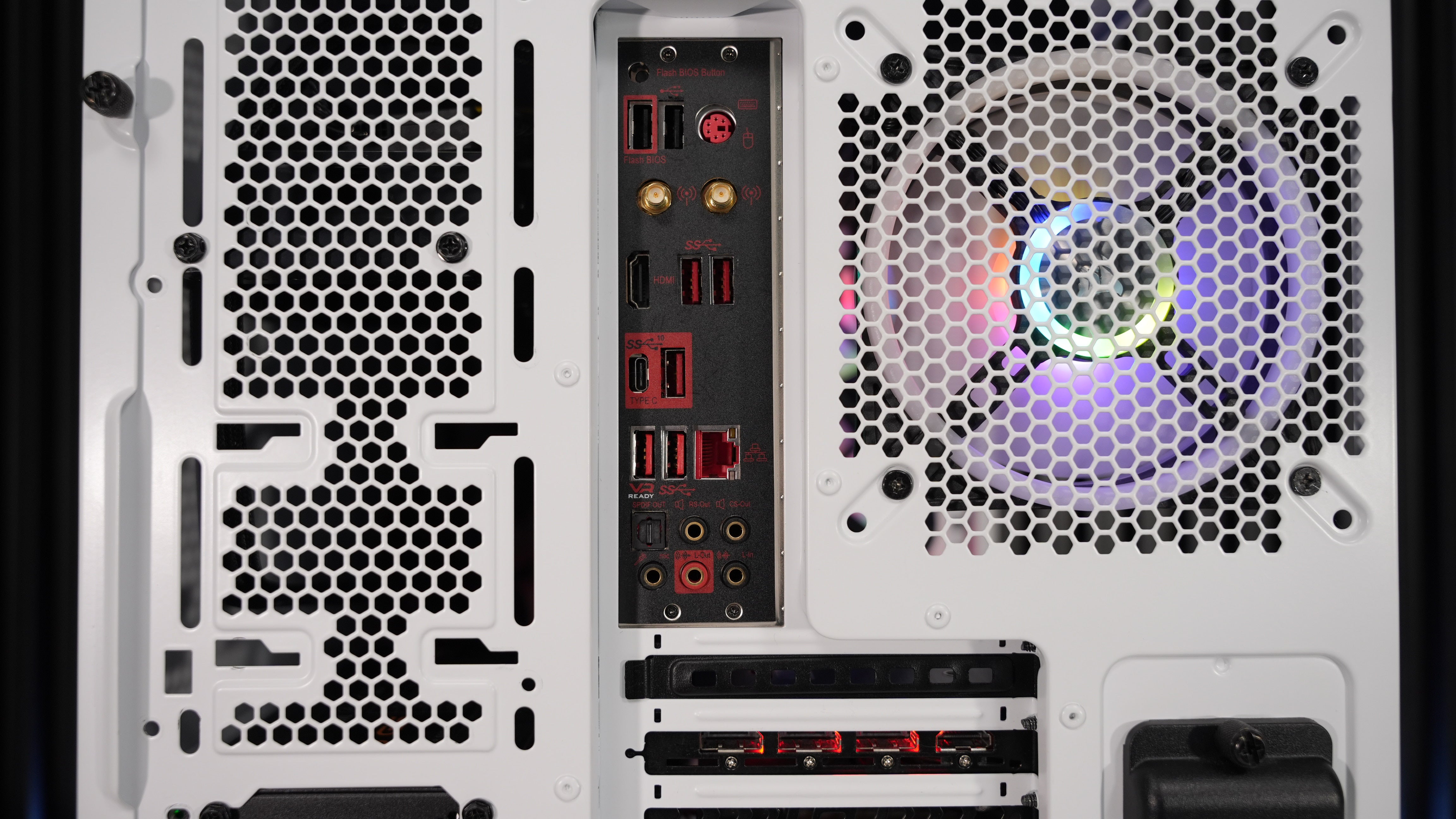 Ryzen 9 5950X + RX 6900XT Gaming PC