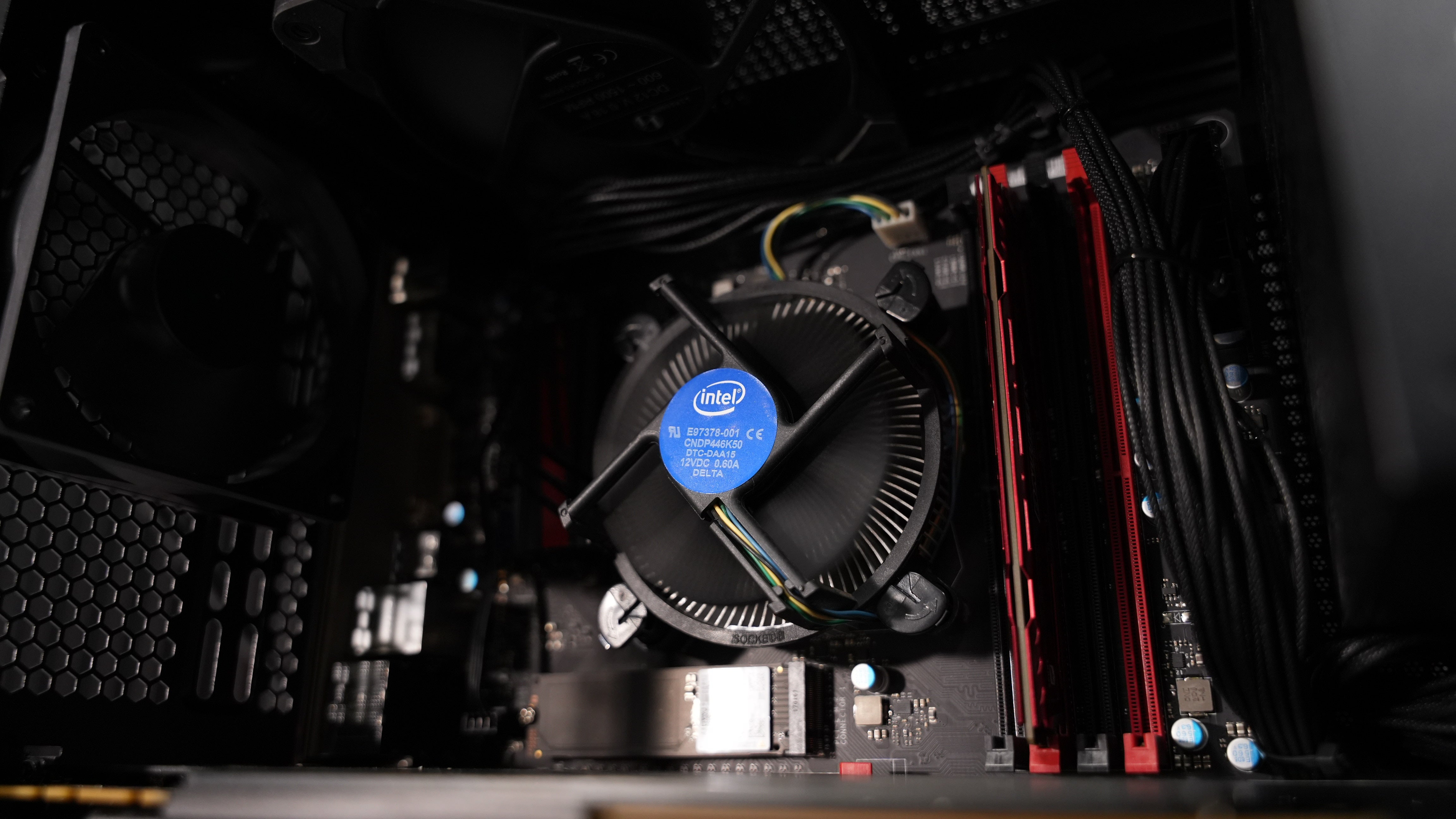 Intel i5 7500 + GTX 980Ti Budget Gaming PC