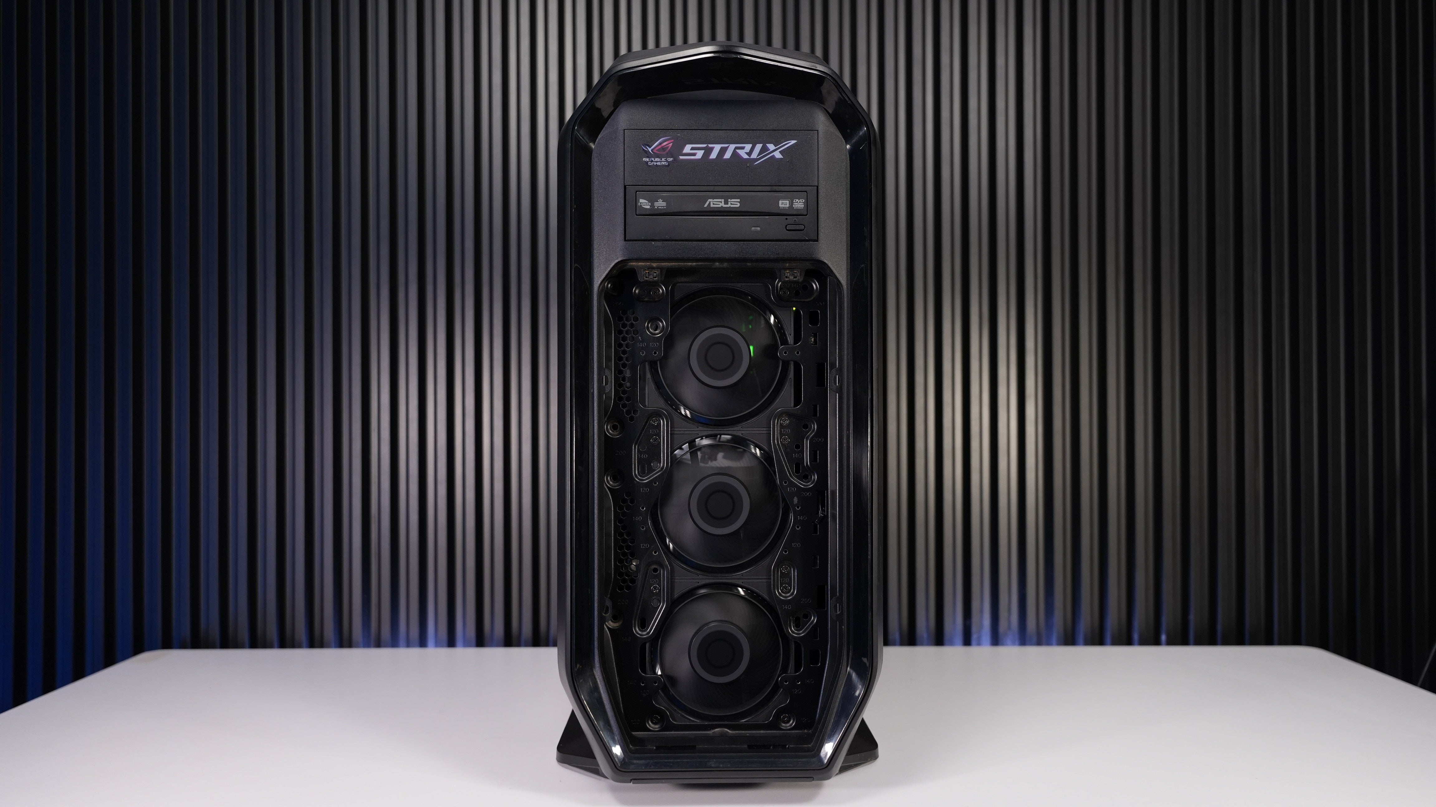 Intel i7 7700K + GTX 1060 Budget Gaming PC