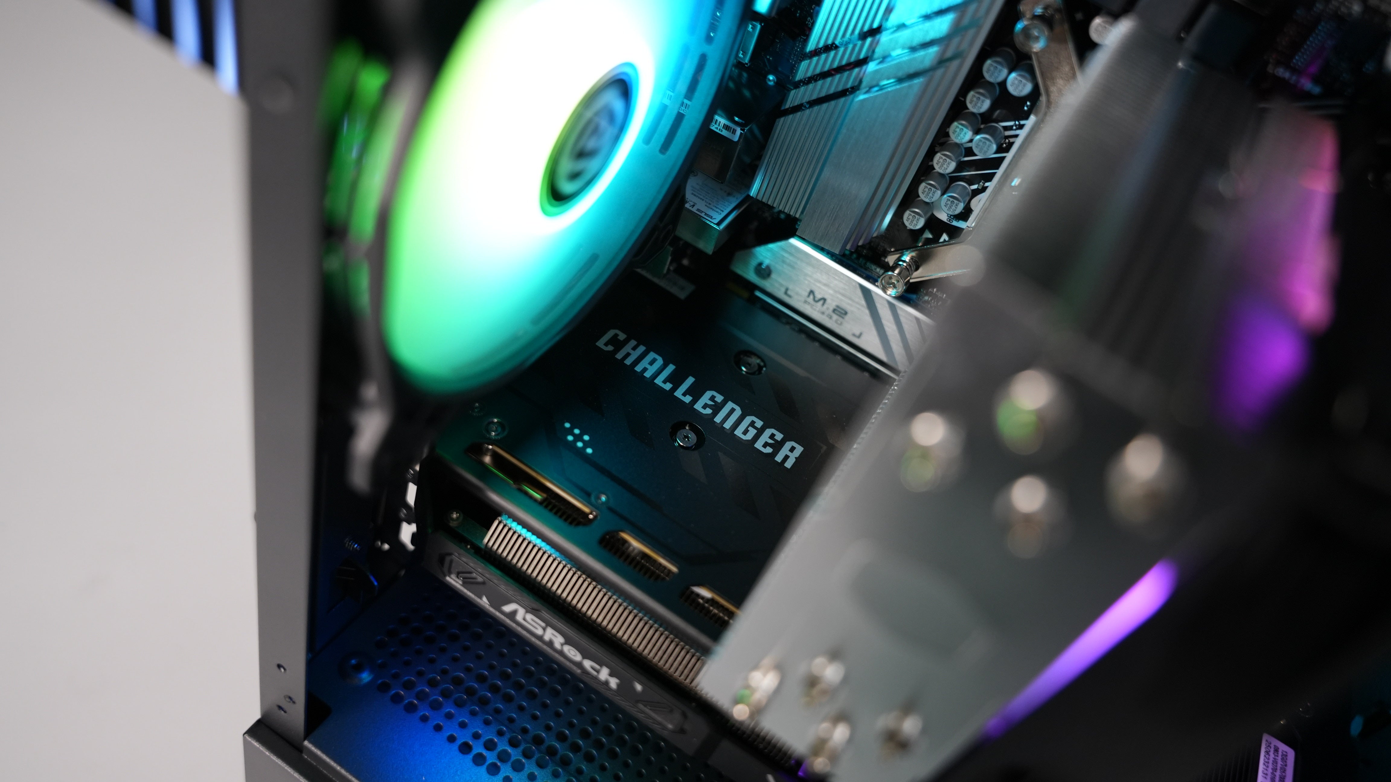 Intel i5 14400F + Intel Arc B580 Gaming PC