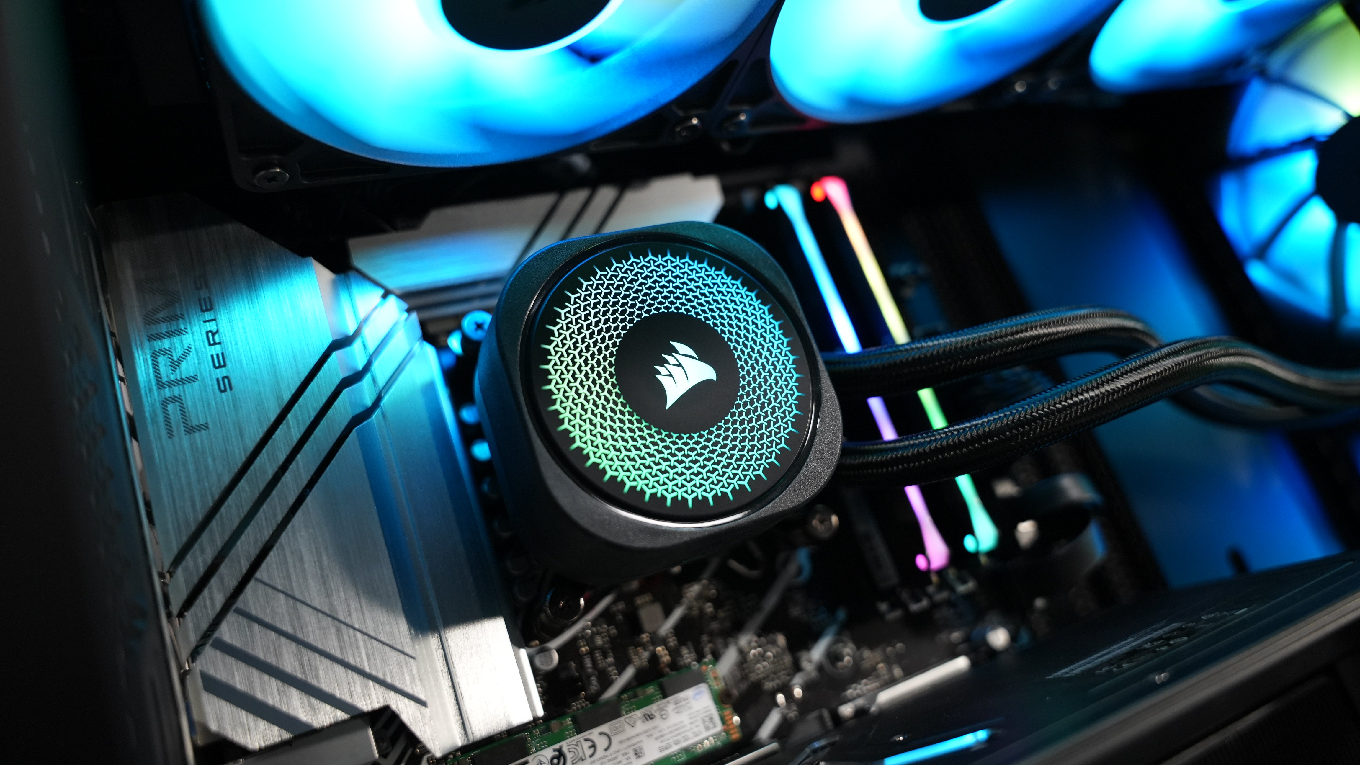 Intel i9 12900K + RX 6950XT Gaming PC