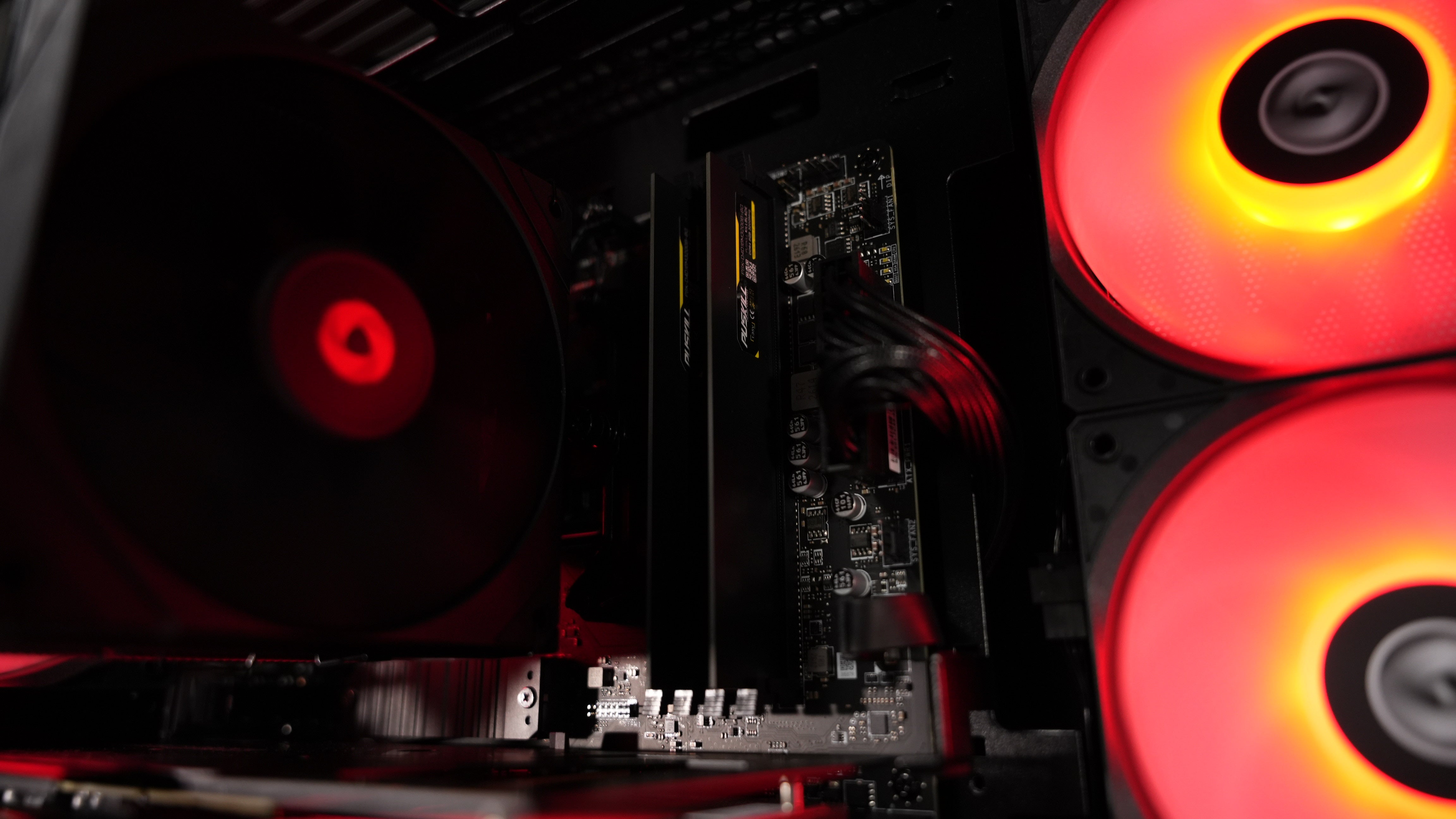 Ryzen 5 5500 + Intel Arc B570 Gaming PC