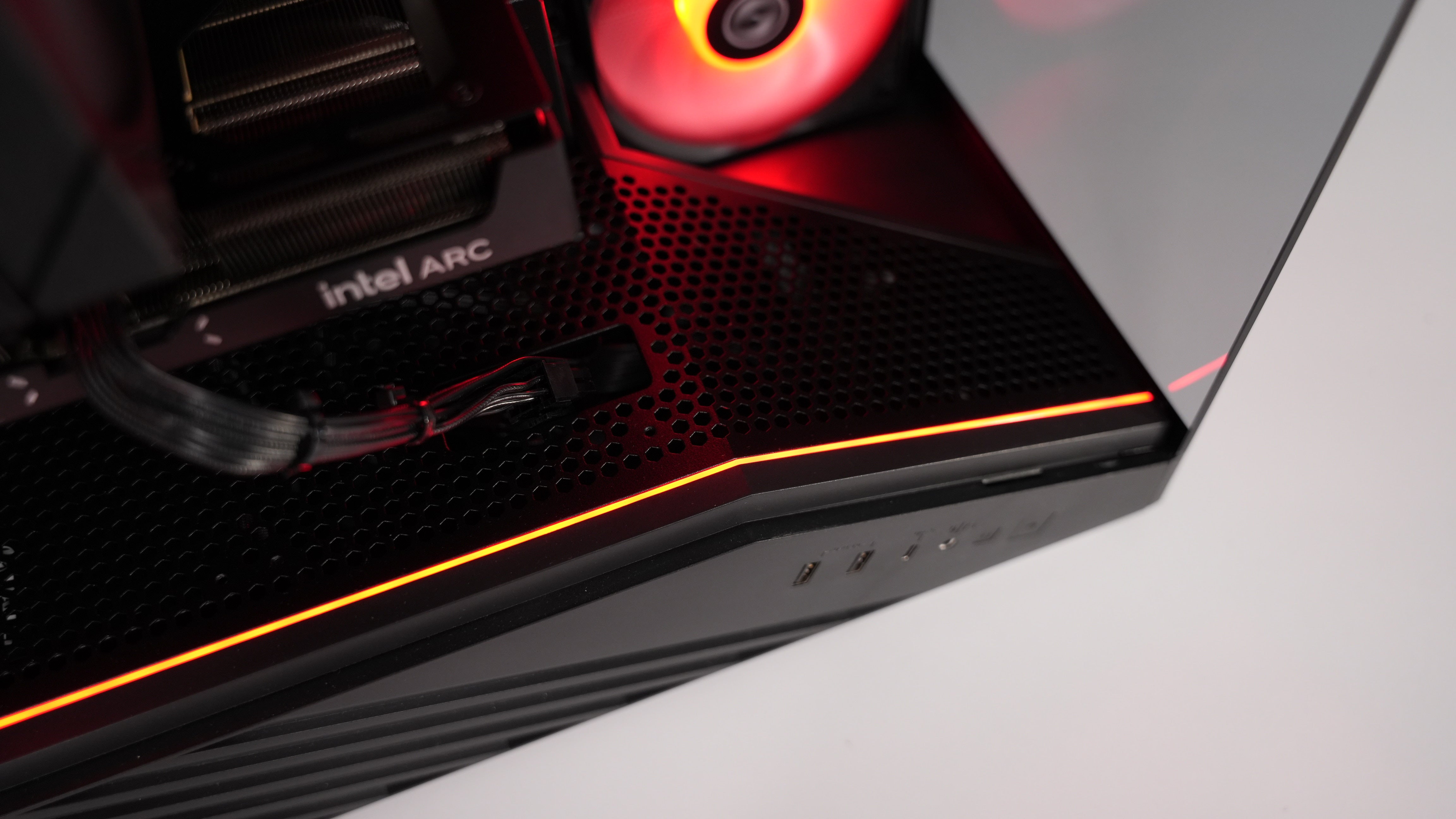 Ryzen 5 5500 + Intel Arc B570 Gaming PC