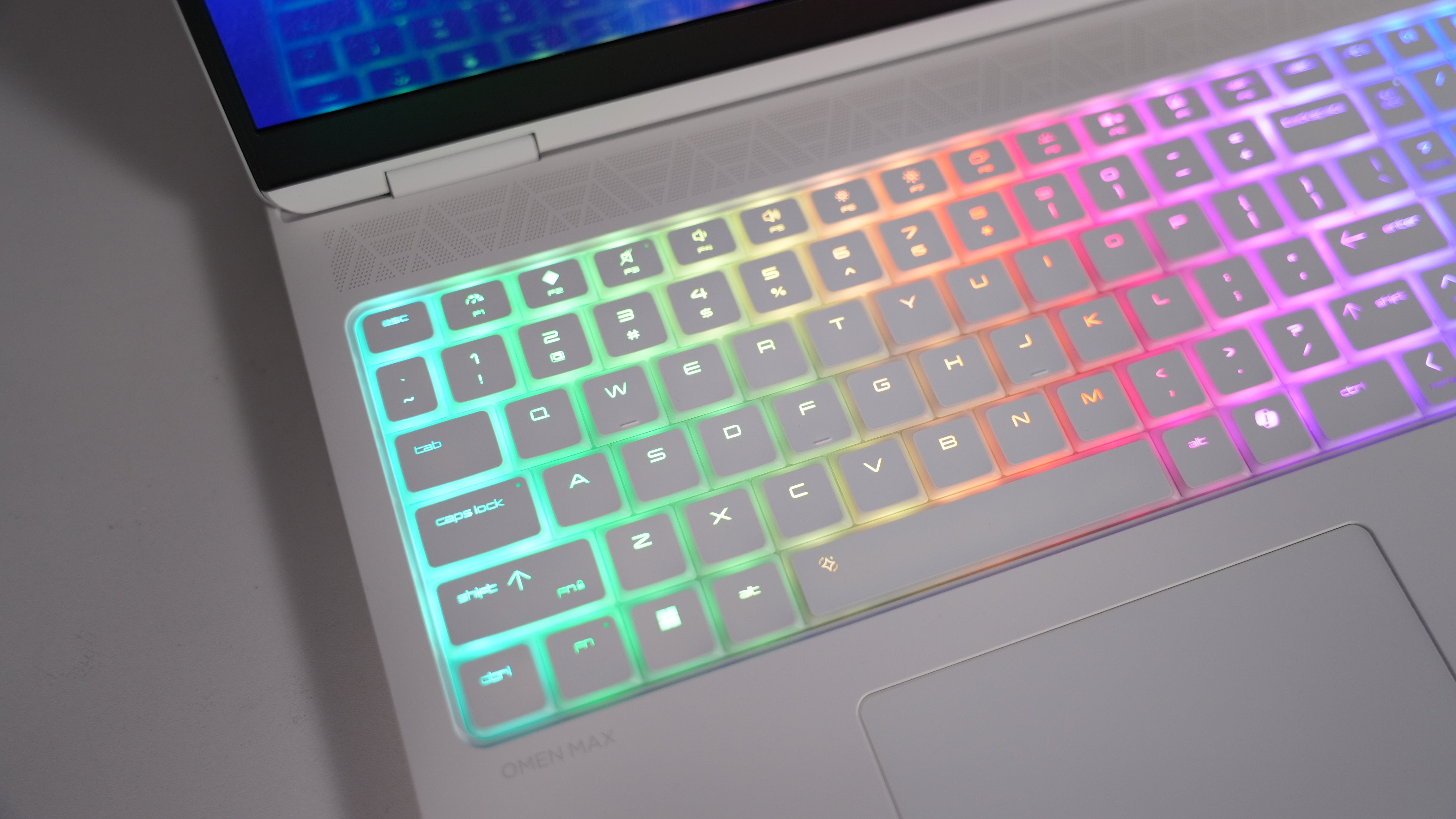 Intel Ultra 9 290HX + RTX 5090 Gaming Laptop