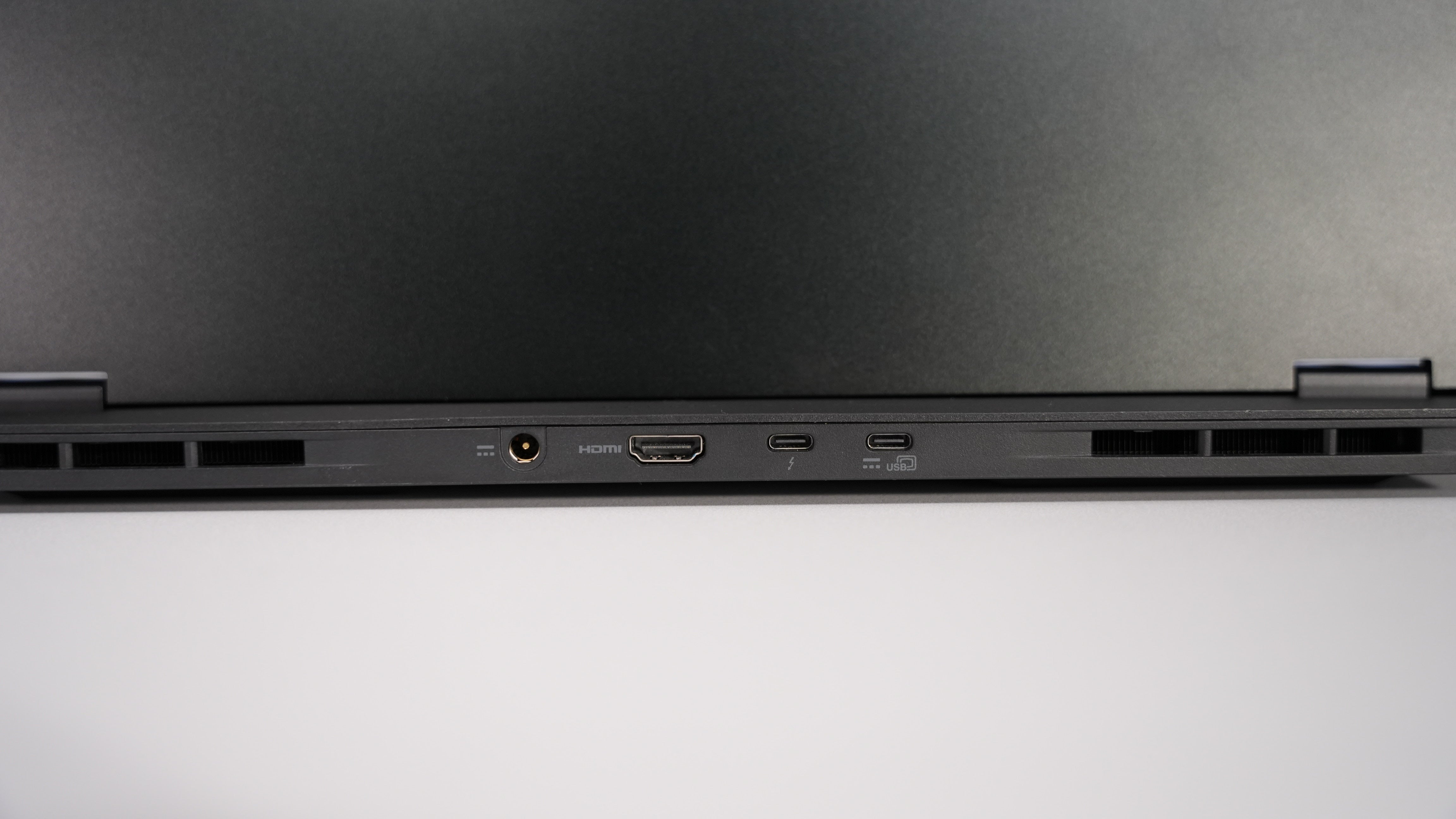 Intel Ultra 9 275HX + RTX 5070Ti Gaming Laptop