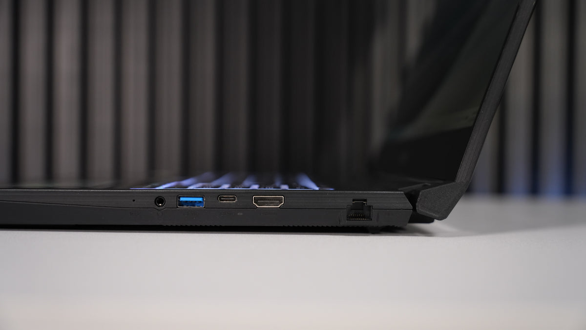 Ryzen 9 7950HS + RTX 4060 Gaming Laptop