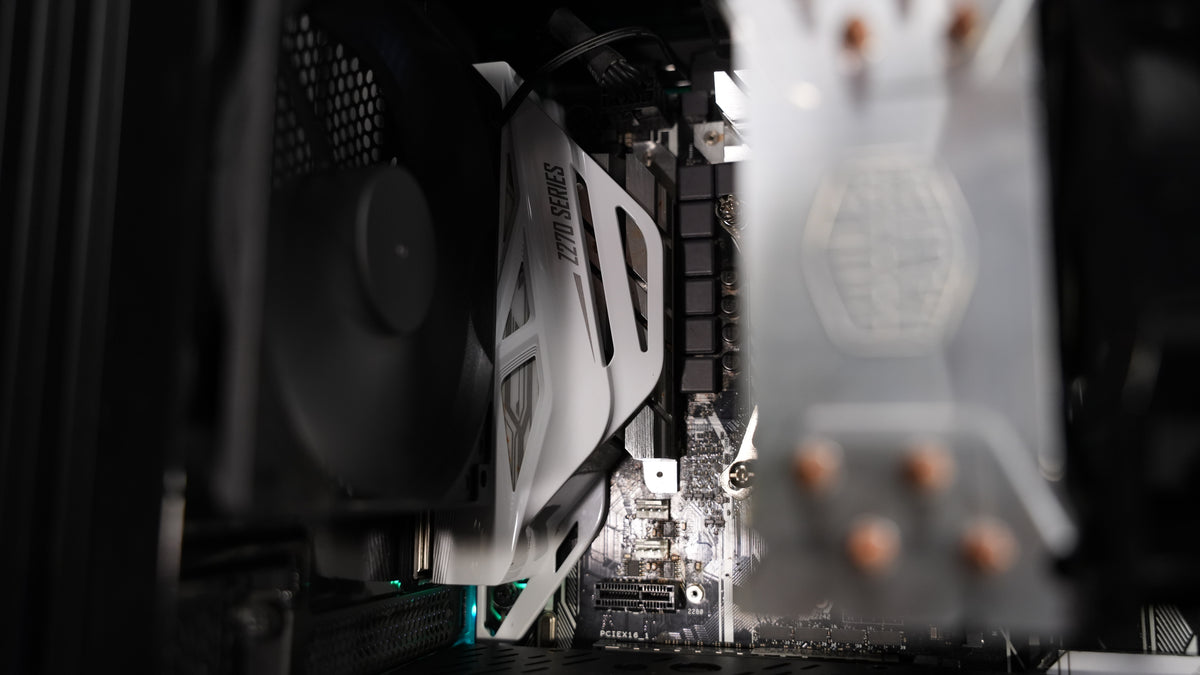 Intel i7 7700K + RX 5700XT Gaming PC
