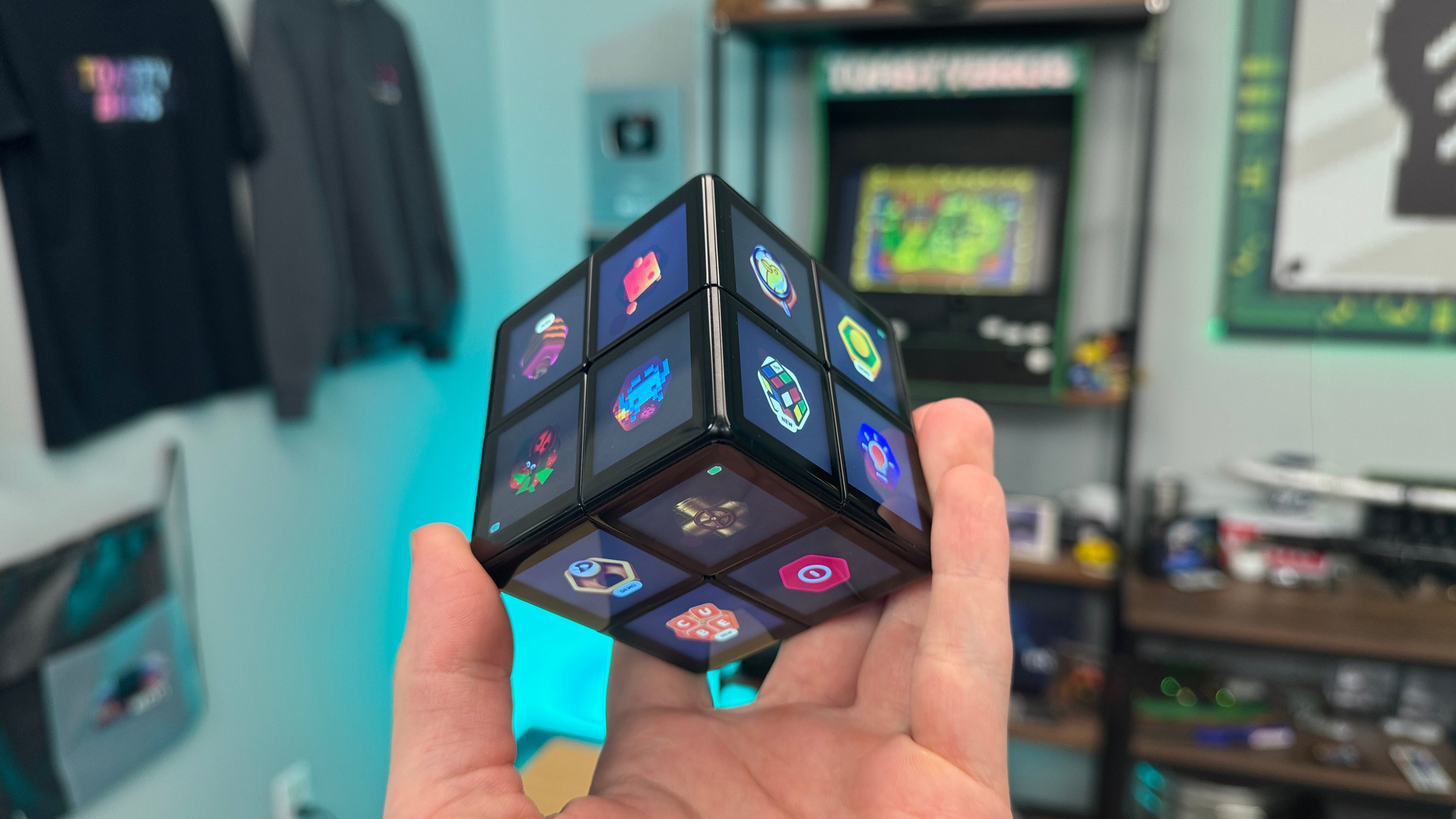 WOWCUBE - Entertainment Cube