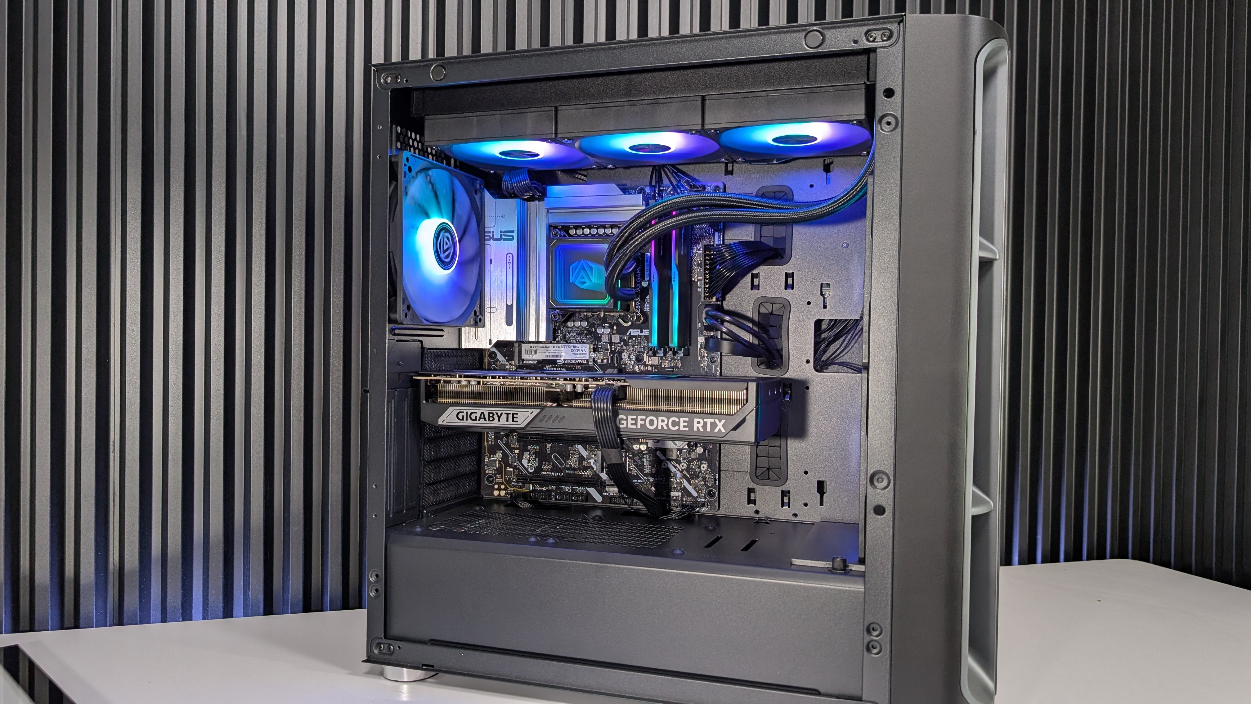 Ultra 7 270K + RTX 5070 Ti Gaming/Streaming PC